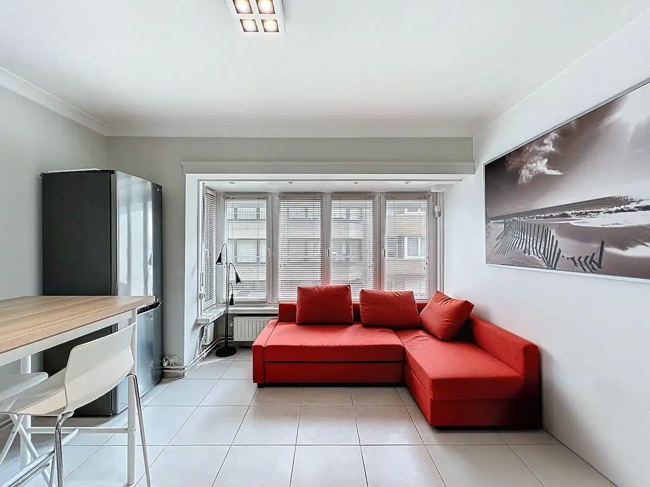 Charmant éénslaapkamer appartement, gelegen in de toeristische zone te Heist. foto {{pictureIndex}}