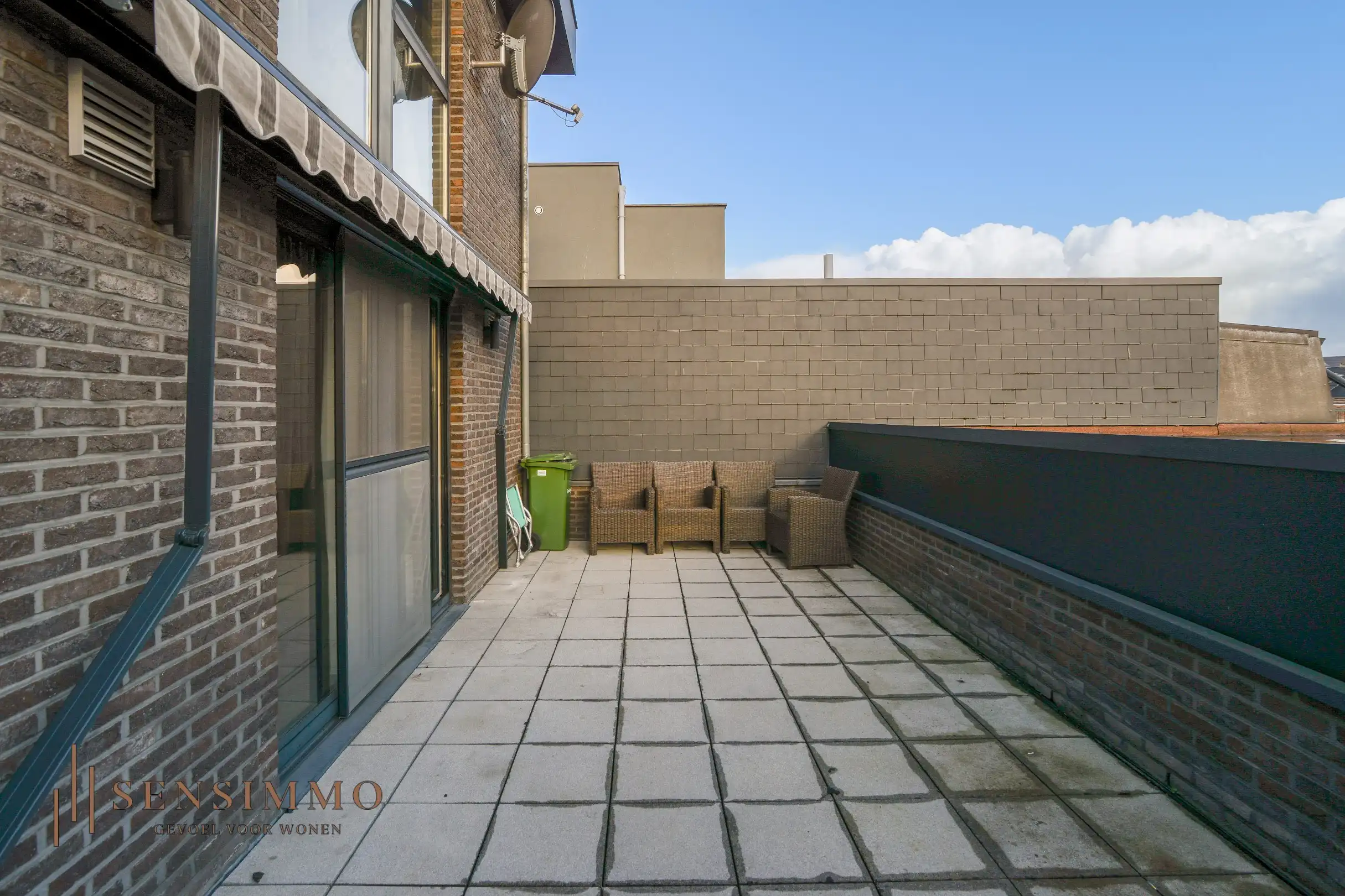 Instapklaar 2-slaapkamerappartement met dubbele terrassen en garagebox in hartje Eisden foto 17