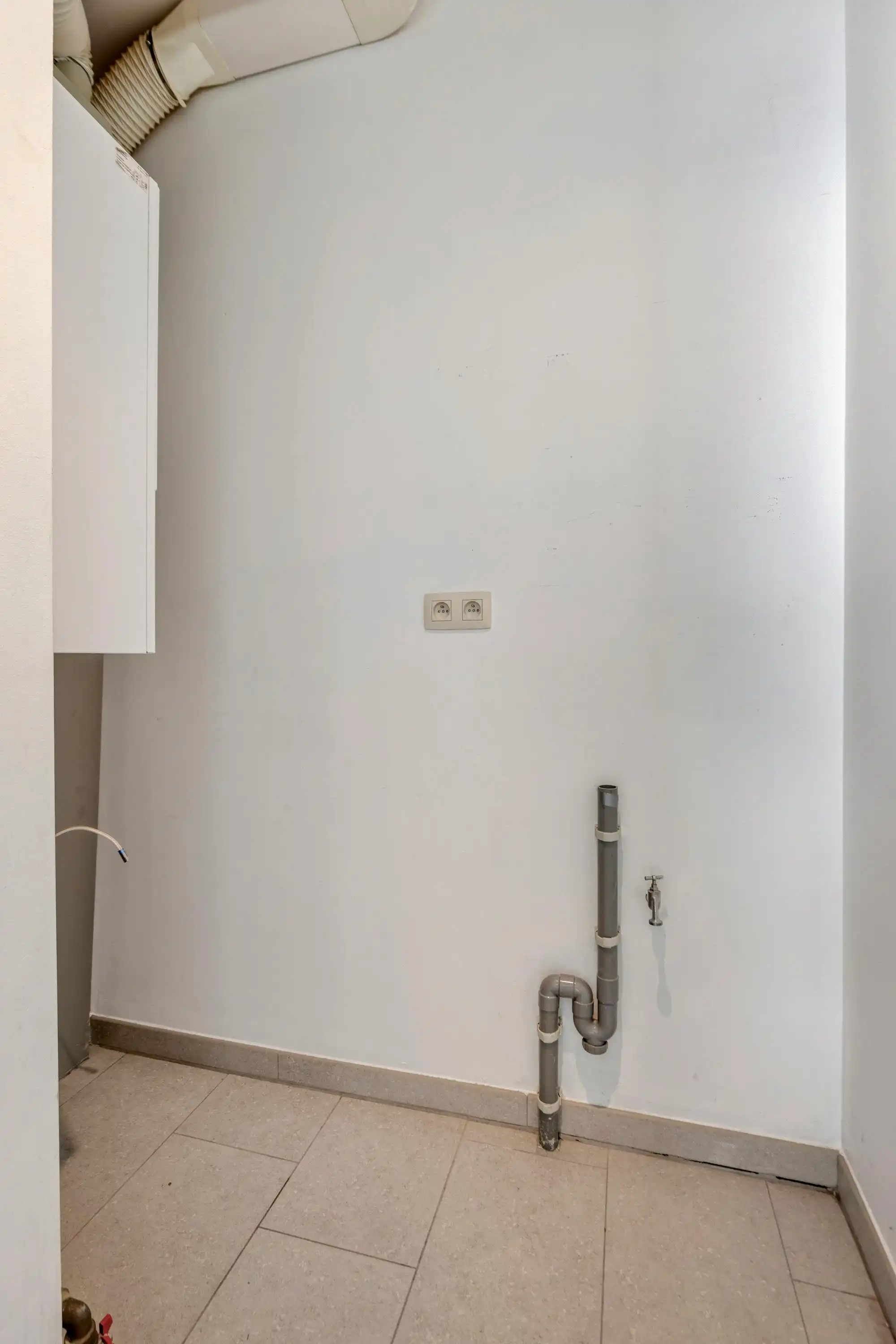 Ruim appartement met 2 slpk en garage te koop in Brasschaat foto 18