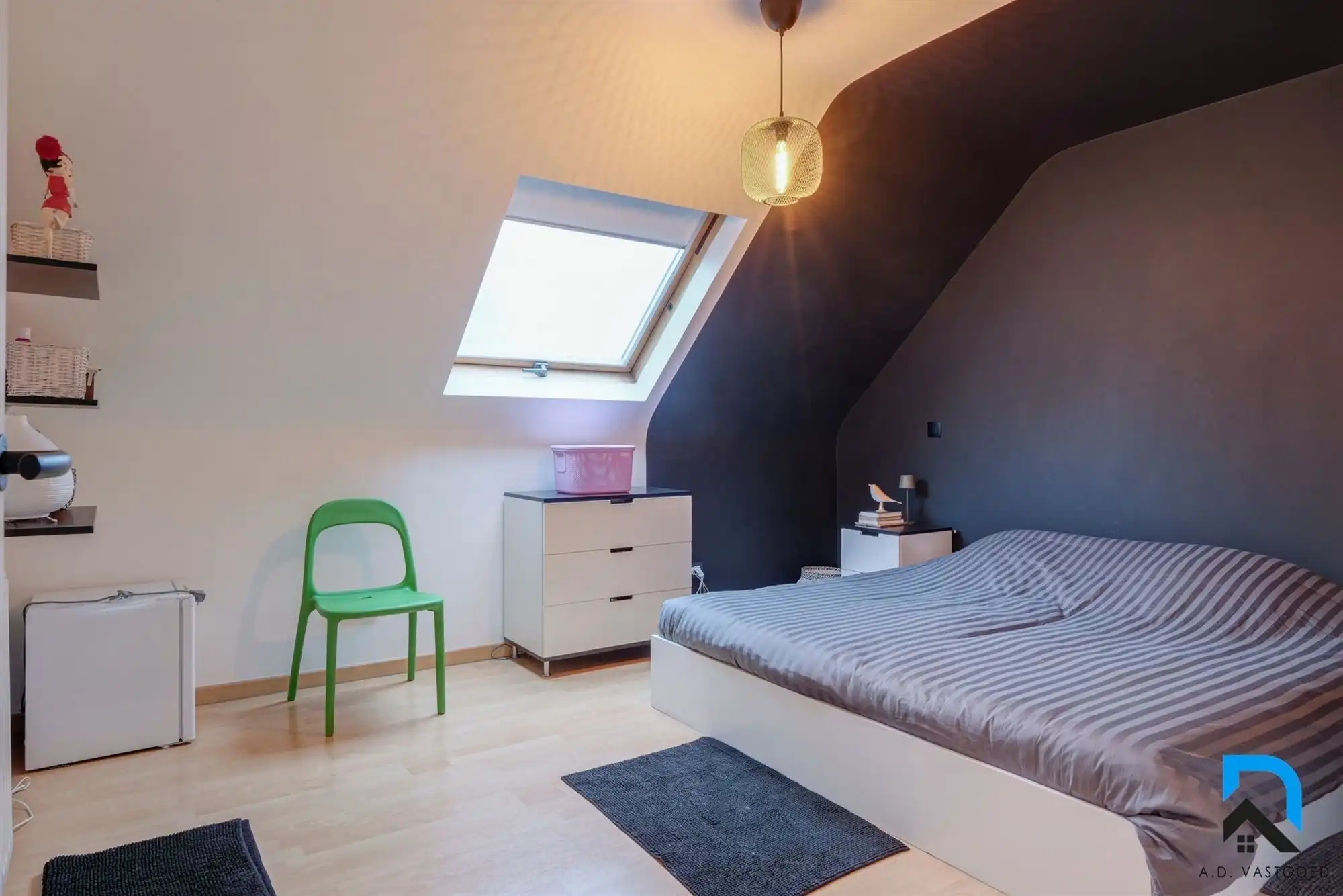 Ruime woning met prachtige tuin foto 26