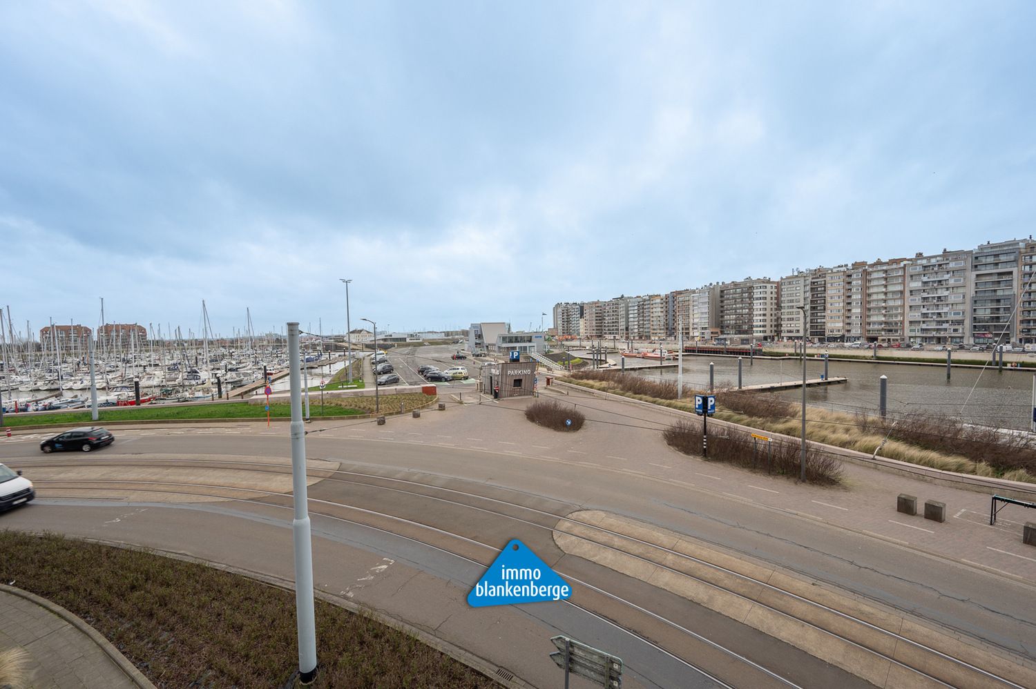 Prachtig gerenoveerd Hoekappartement met Havenzicht te Blankenberge foto 26