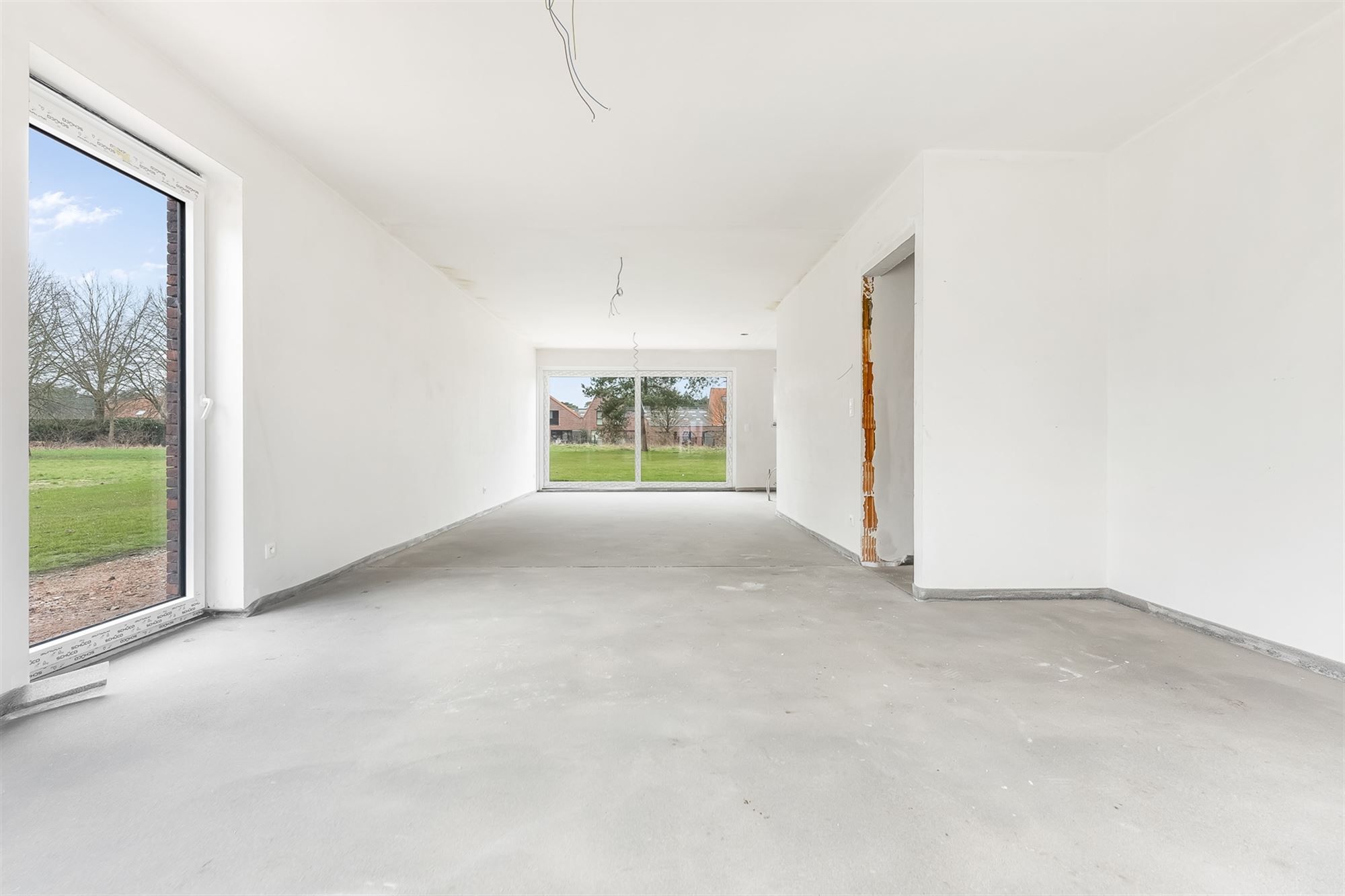 VOLLEDIG AFGEWERKTE NIEUWBOUWWONING IN DOODLOPENDE STRAAT foto 13