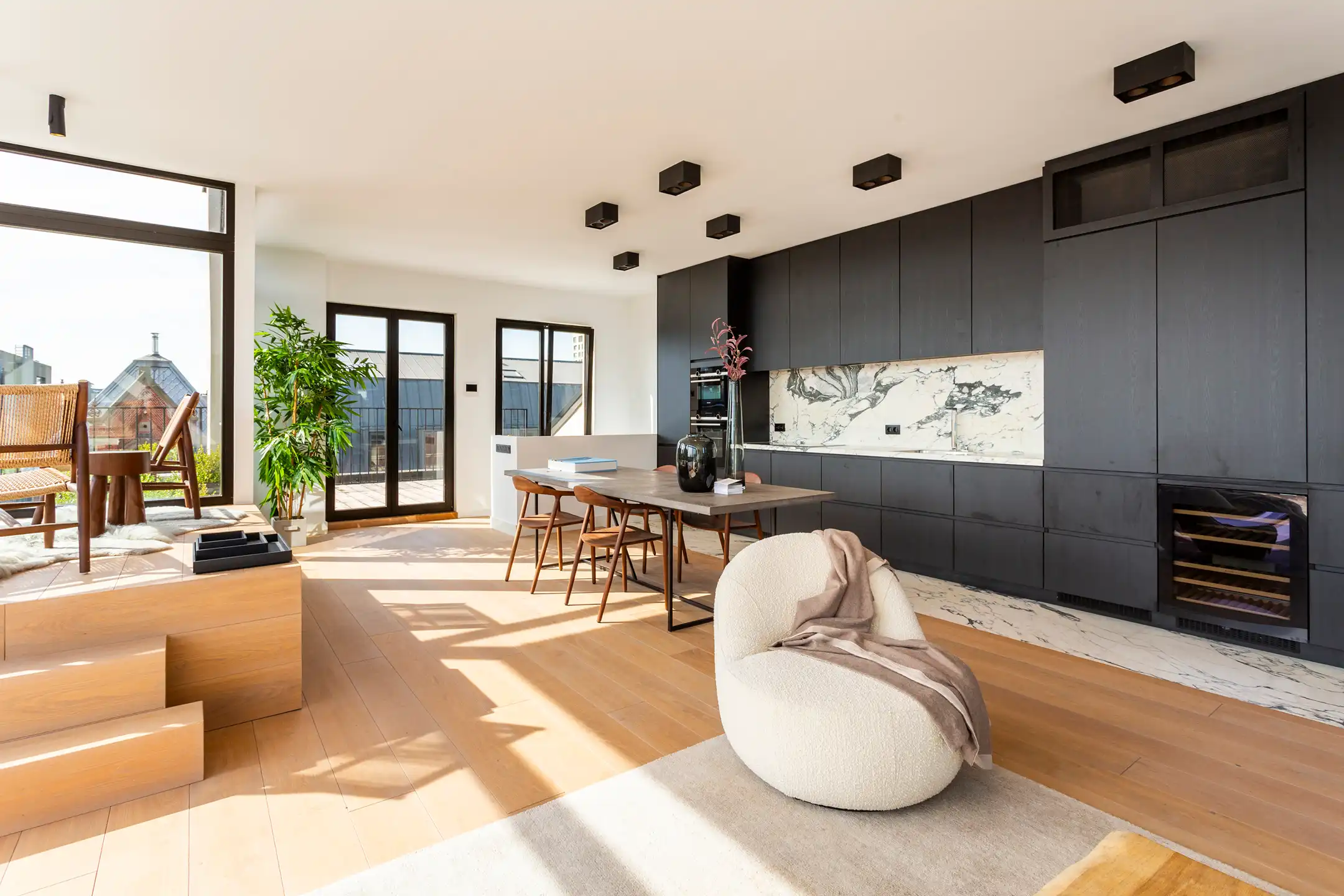 Duplex appartement met ca 100 m² terras foto 3