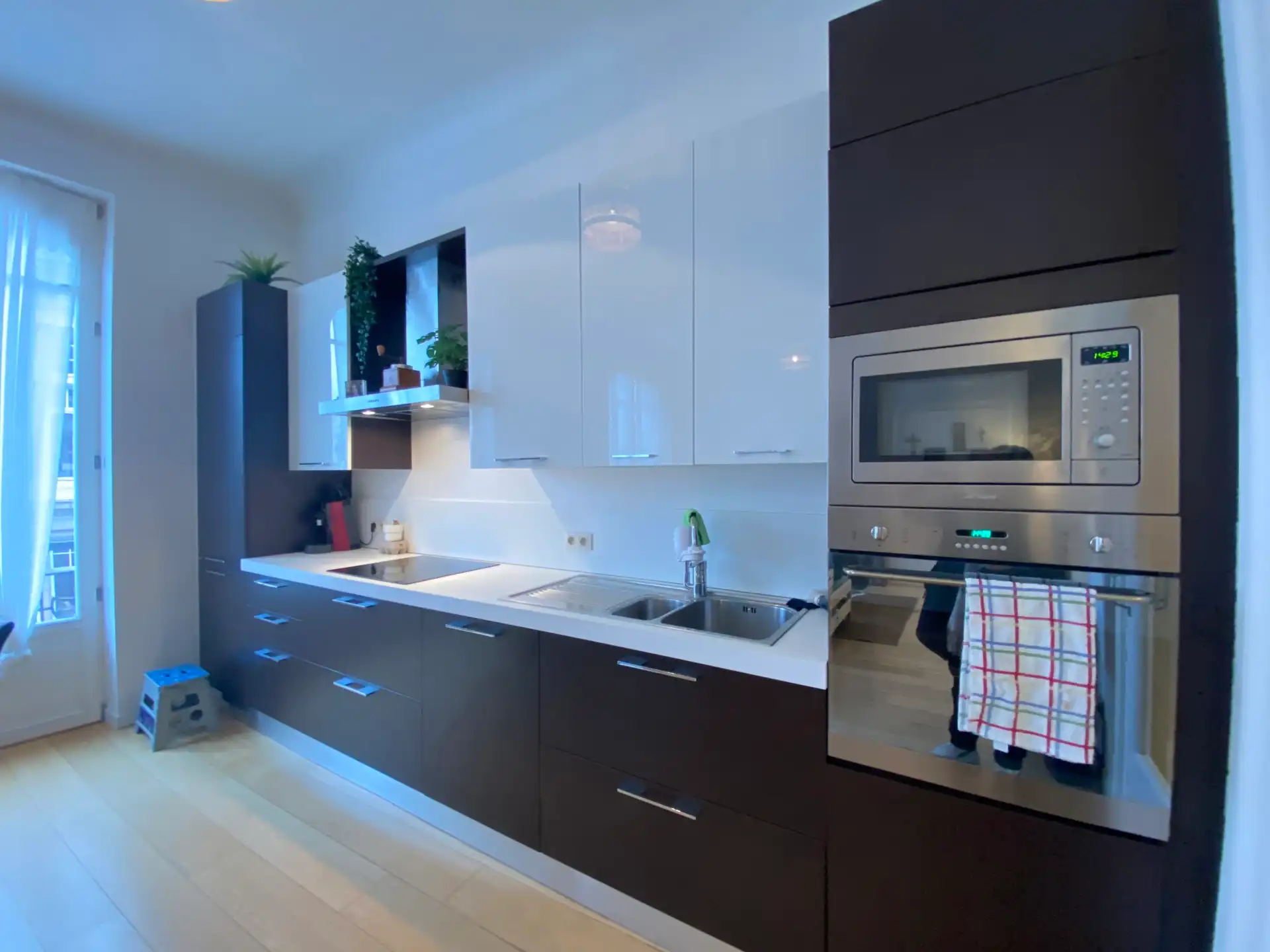 Mooi appartement met 2 slaapkamers op een ideale locatie! foto 5