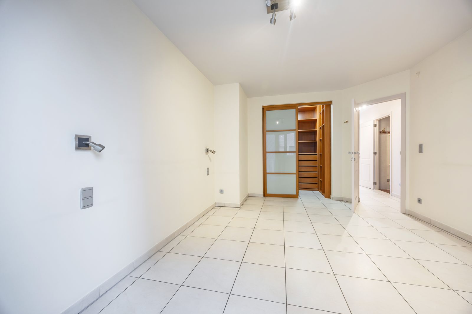 Royaal appartement met een zonnig terras op een toplocatie foto 12