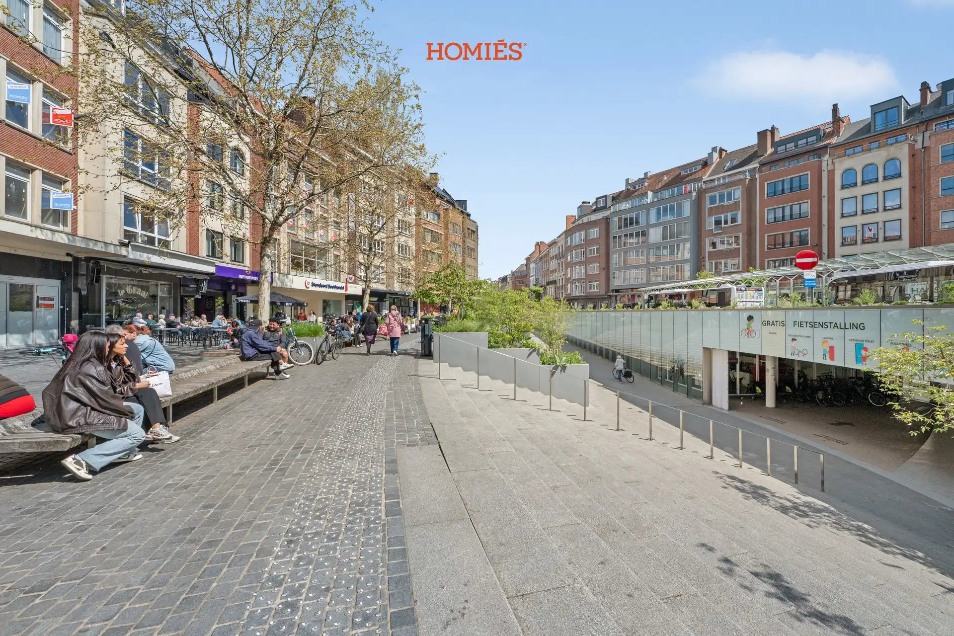 Instapklaar 2-slaapkamerappartement met uniek uitzicht foto 3