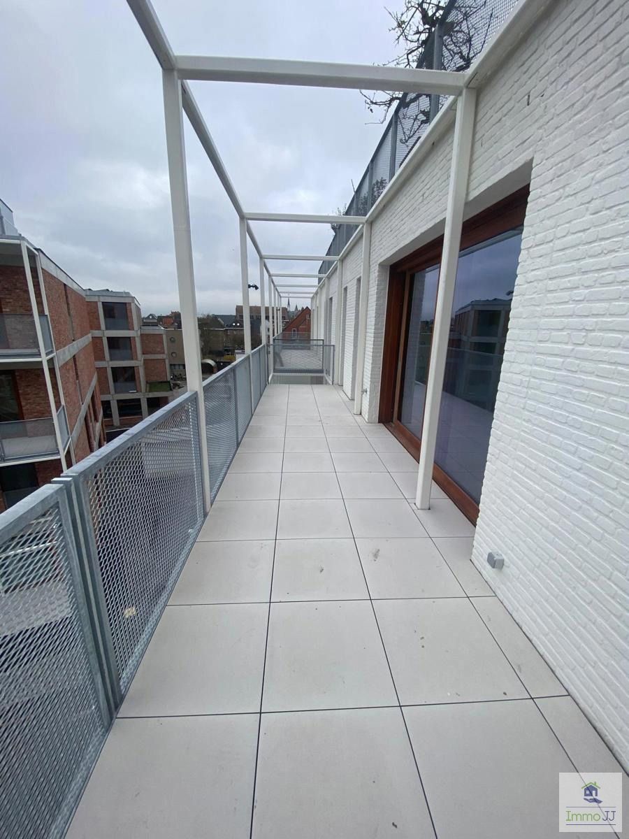 Nieuwbouw Penthouse gelegen in het hart van Mechelen. foto 12