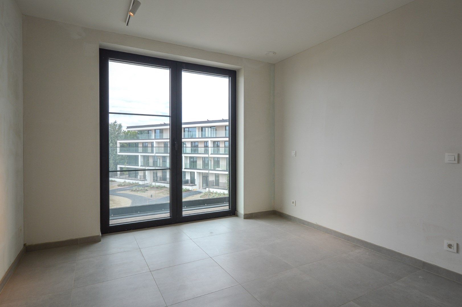 Luxueus nieuwbouwappartement te Oudenburg met 2 slaapkamers + garagebox foto 12