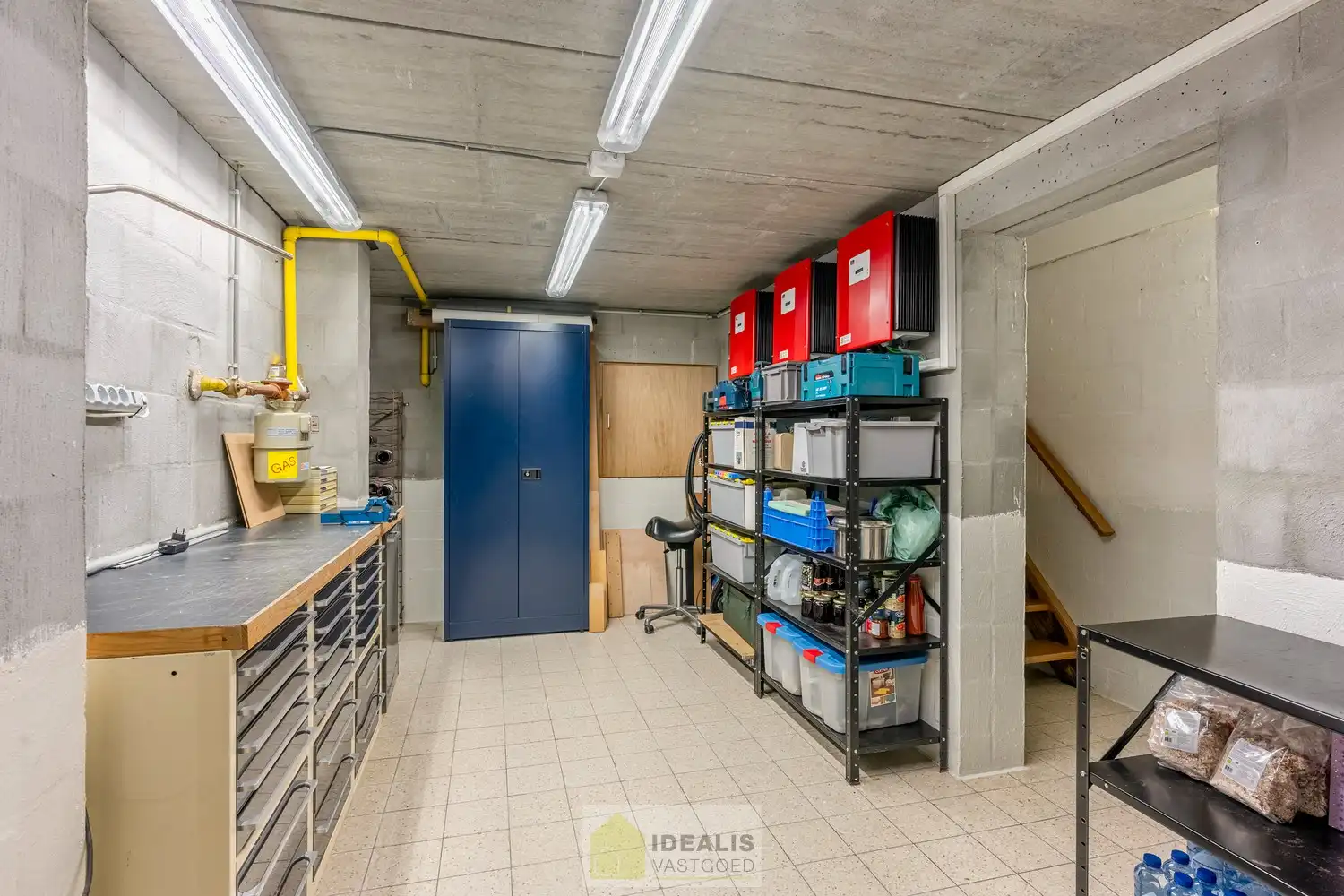 EXTRA RUIME VILLA MET EEN PRACHTIG LICHTRIJKE LEEFRUIMTE, RUIME KEUKEN, 4 SLAAPKAMERS, 2 BADKAMERS EN EEN RUIM PRAKTIJK/KANTOORGEDEELTE OP EEN RIANT EN CENTRAAL PERCEEL VAN MAAR LIEFST 16A 27CA OP EEN GUNSTIGE LOCATIE NABIJ HET CENTRUM VAN ACHEL! foto 54