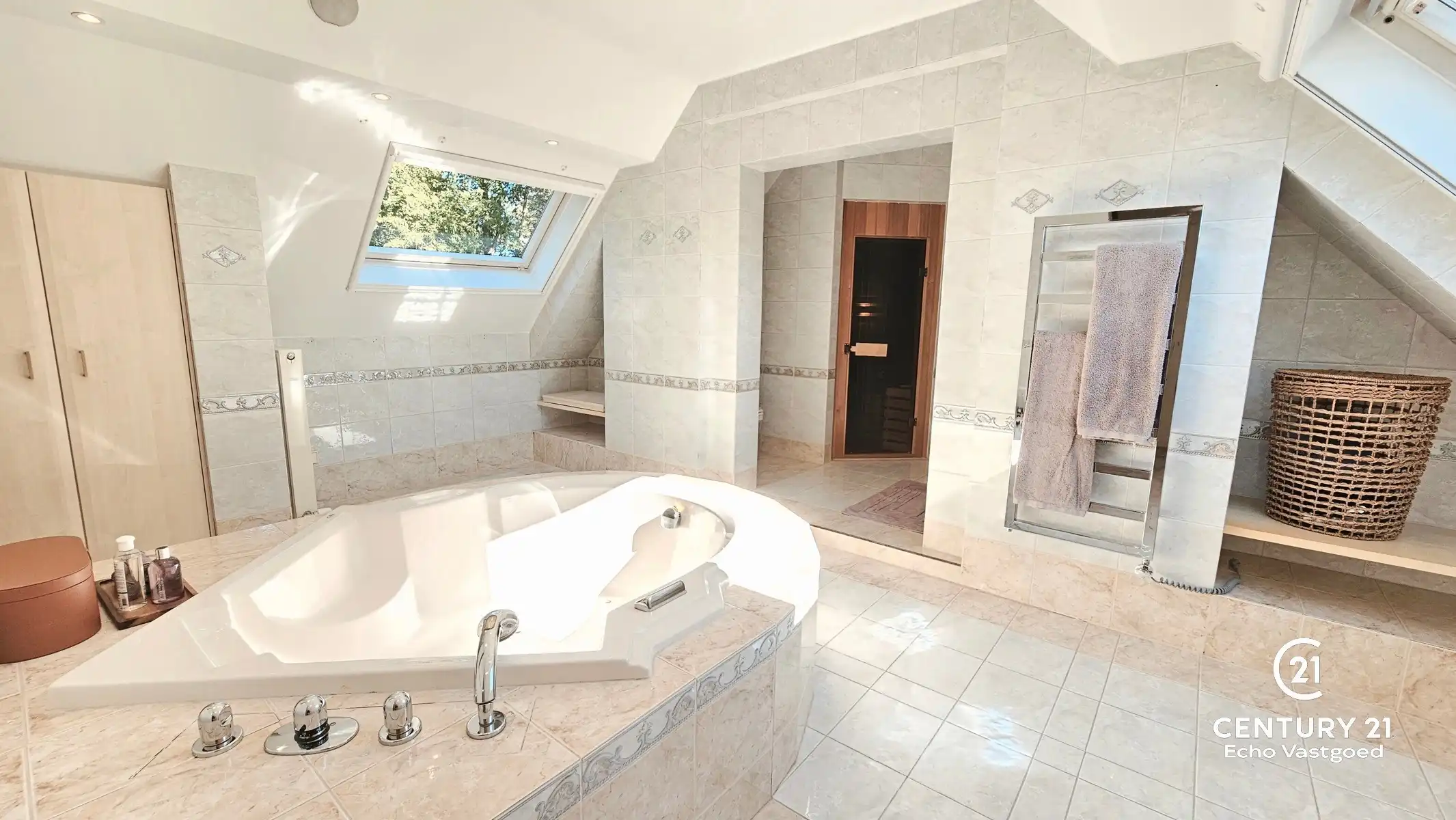 Luxe villa met gelijkvloers wonen en wellness 1.413 m² foto 20
