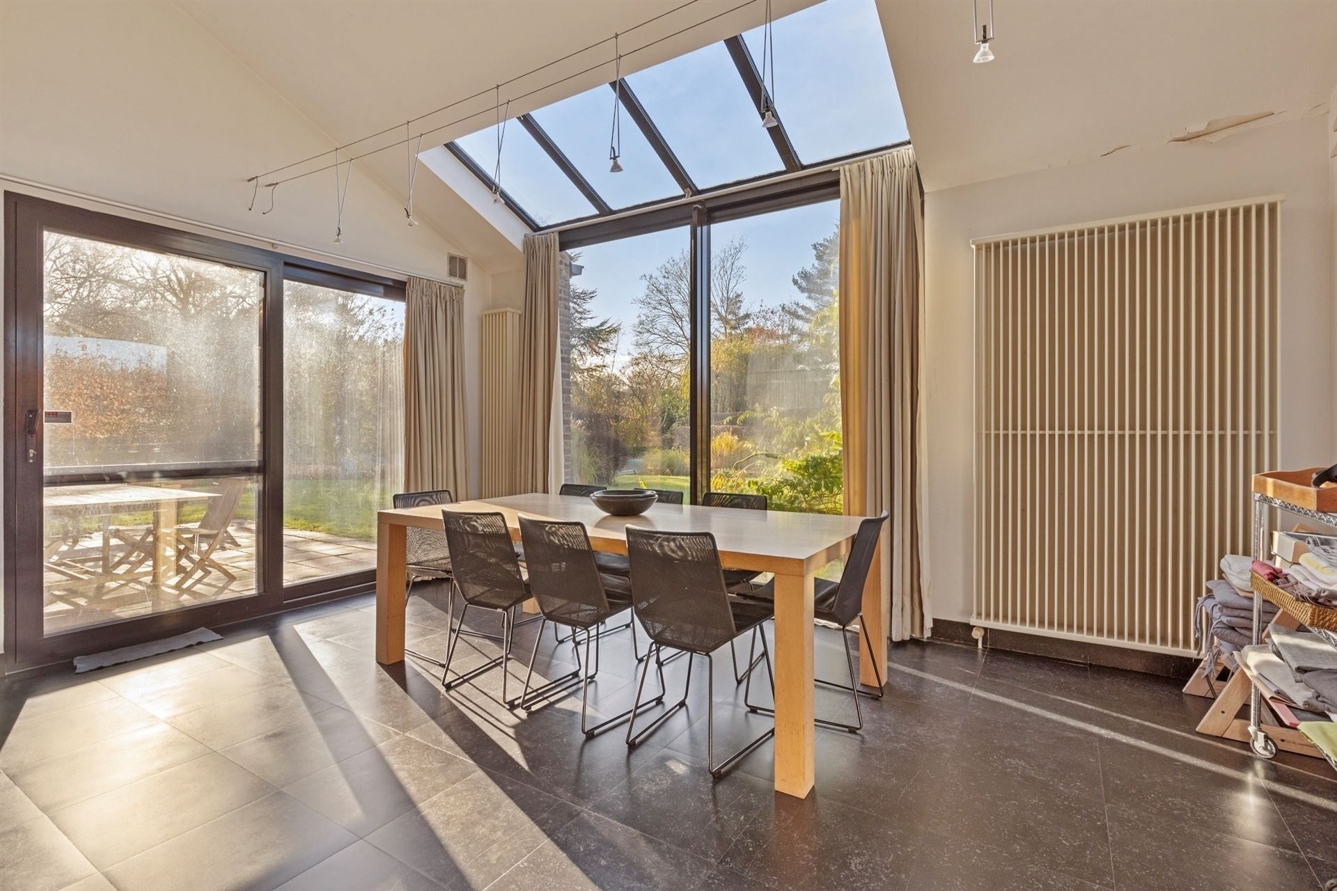 Ruime klassieke villa met zwembad in doodlopende straat foto 22