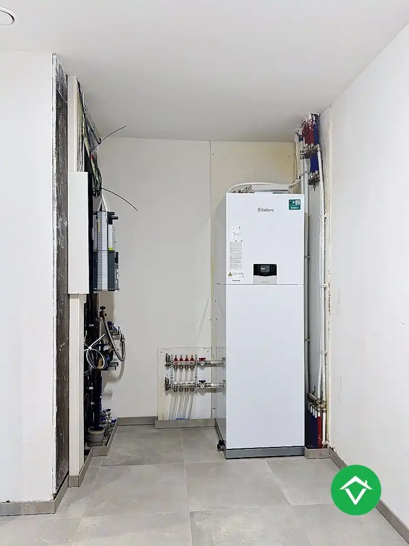 Centraal gelegen nieuwbouwwoning met 3 slaapkamers, tuin en overdekte autostaanplaats foto 13