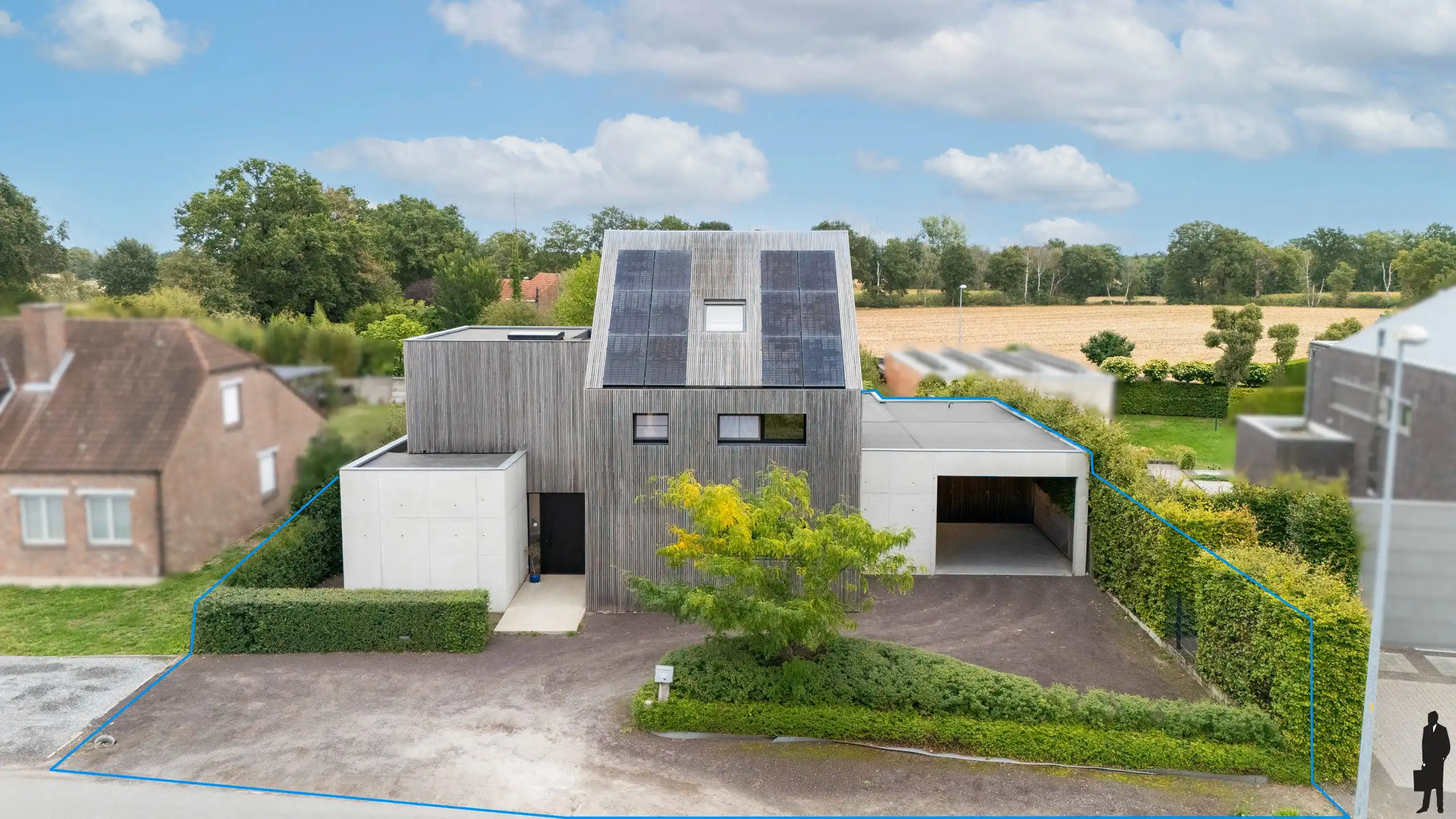 Uitzonderlijk gelegen architectenvilla op grond van 2.001m² foto 28