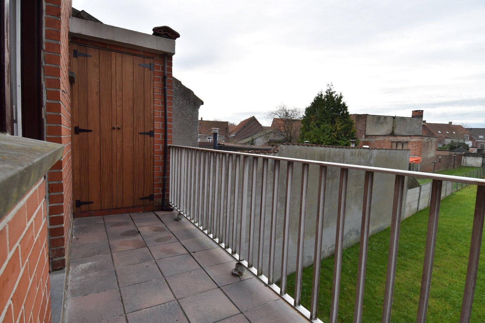 Ruime bel-etage woning met tuin, garage en 3 slaapkamers in Bissegem foto 6