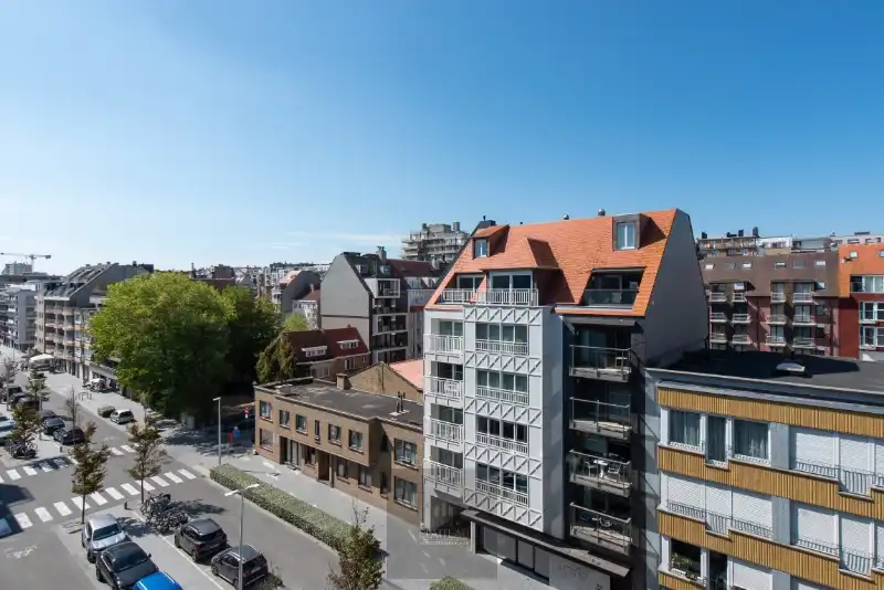 Instapklaar recent luxueus duplex-appartement met 2 terrassen in residentie Lectus IX. foto 36