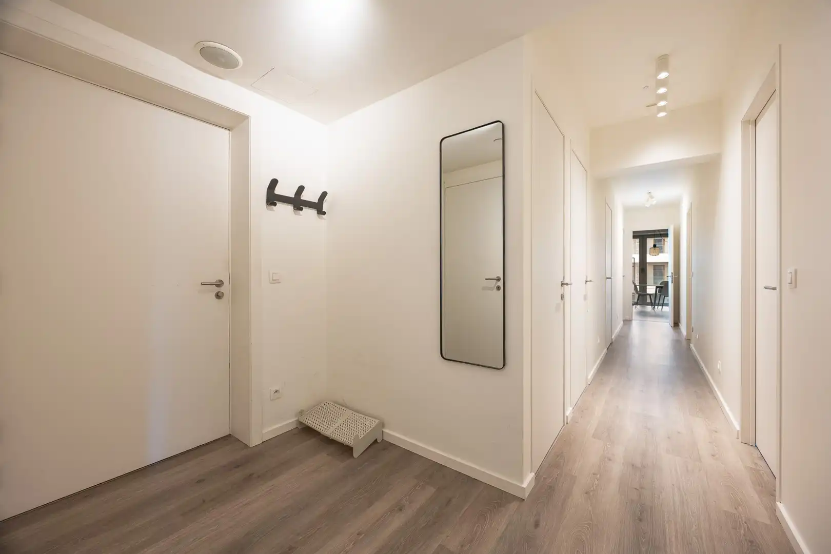 Bemeubeld appartement met drie slaapkamers en twee terrassen in Zuiderzicht foto 11