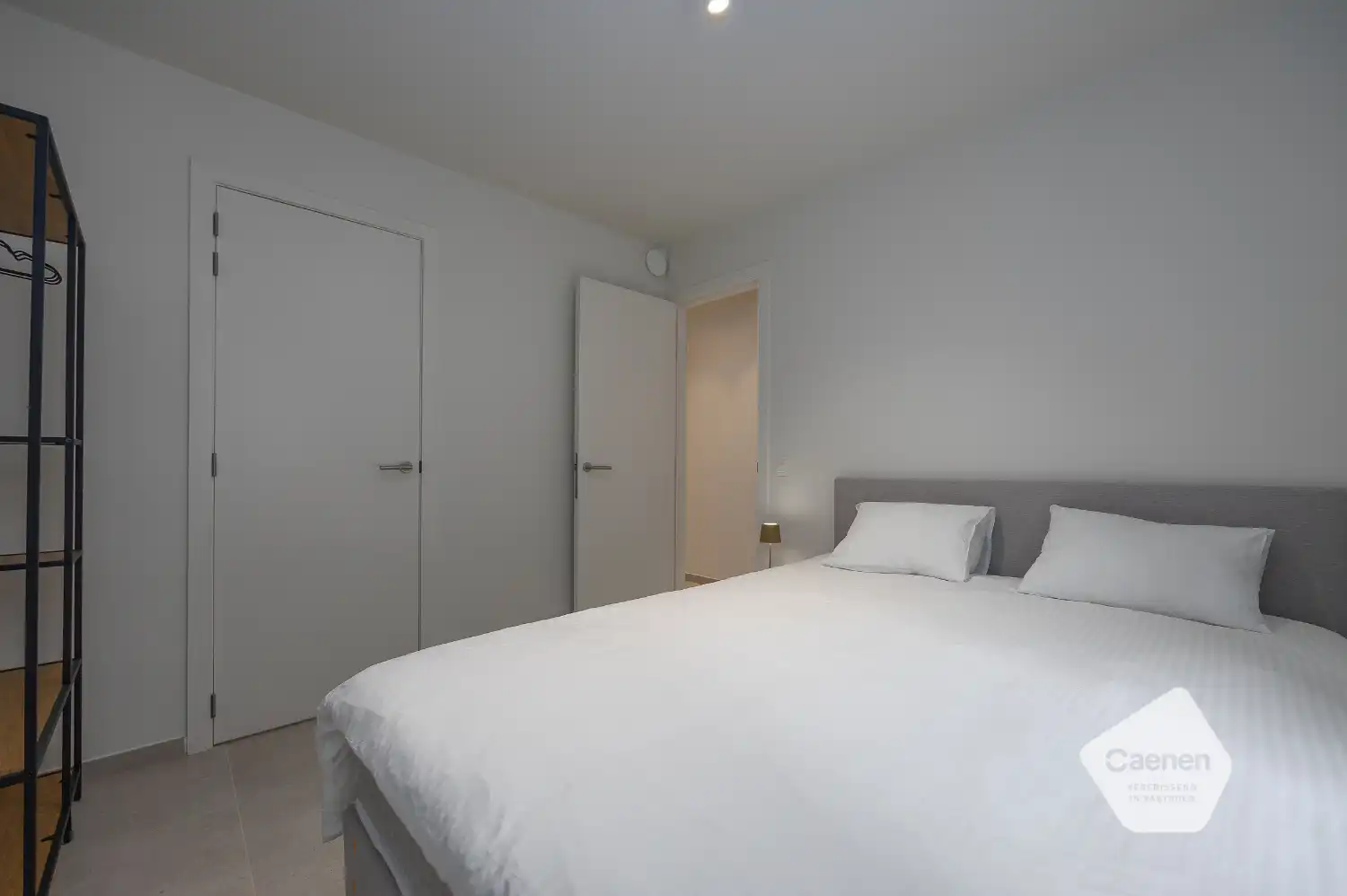 Nieuwbouwappartement met 1 slaapkamer te koop in het hartje van Oostende foto 10