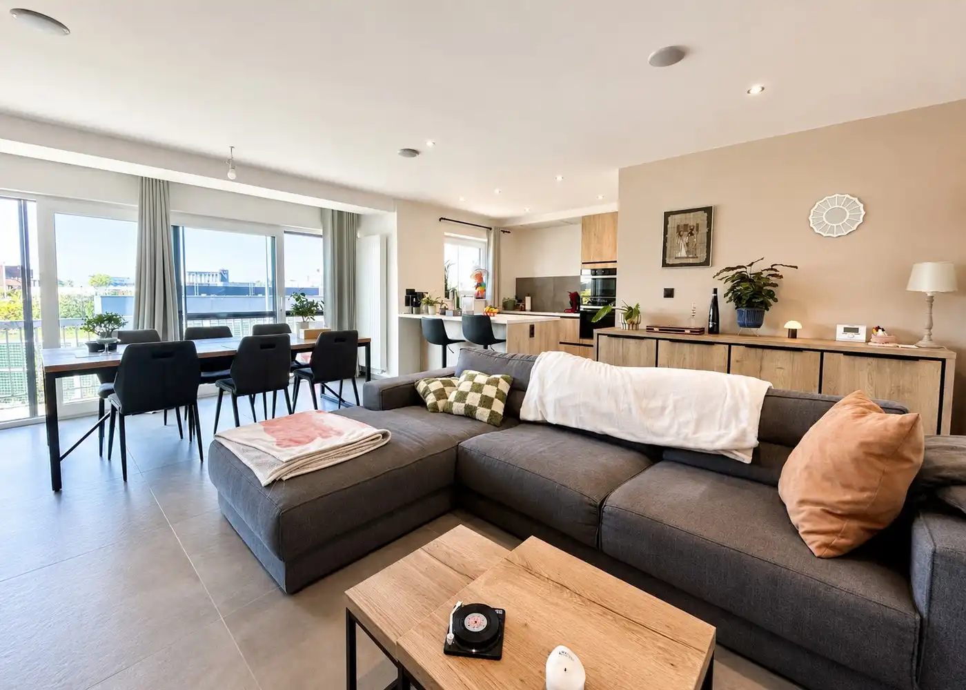Uniek instapklaar duplex appartement op toplocatie in Kessel-Lo foto {{pictureIndex}}
