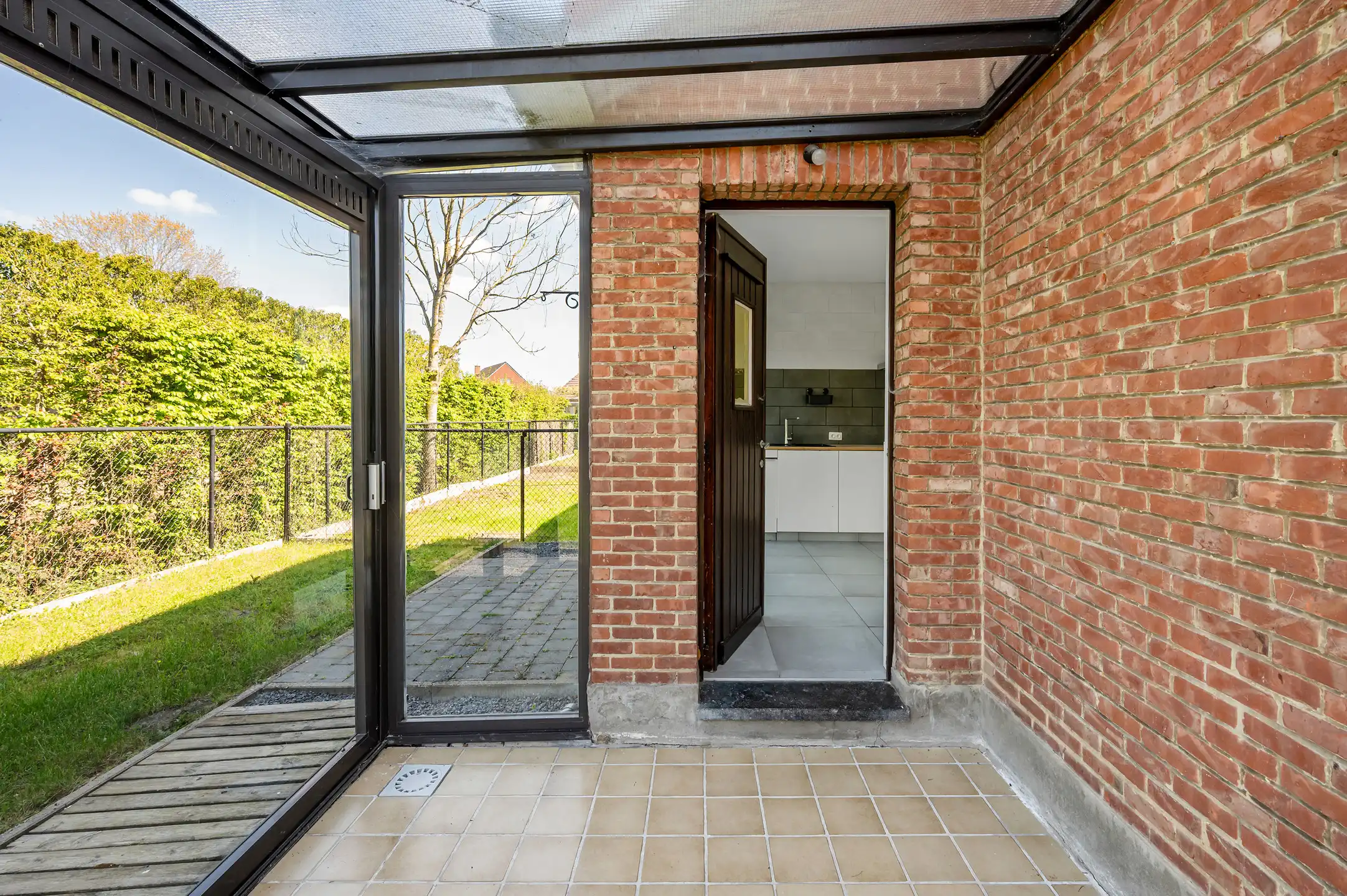 Rustig gelegen en energiezuinige woning met 3 slaapkamers op een prachtig perceel van 381 m² foto 13