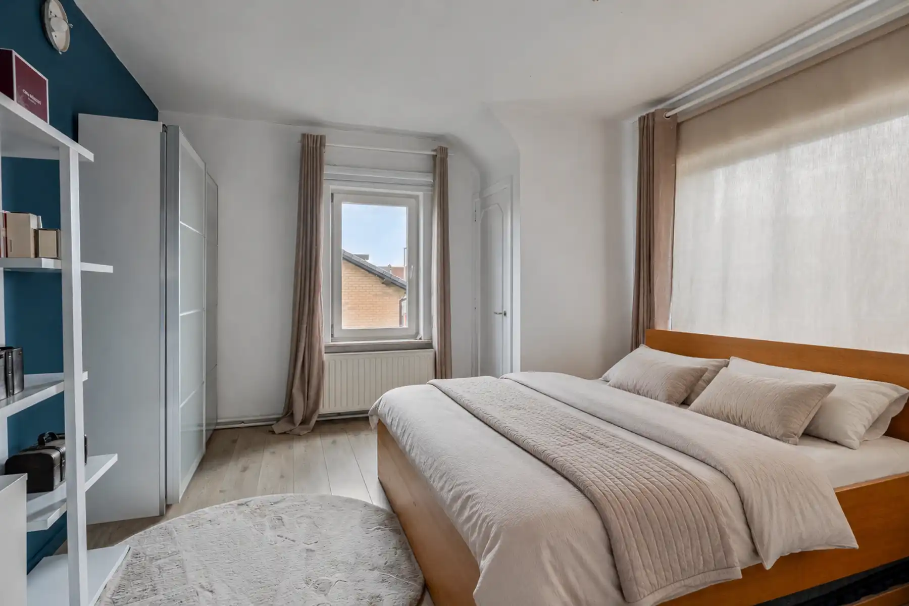 Ruime gerenoveerde vrijstaande woning nabij centrum Halle foto 7