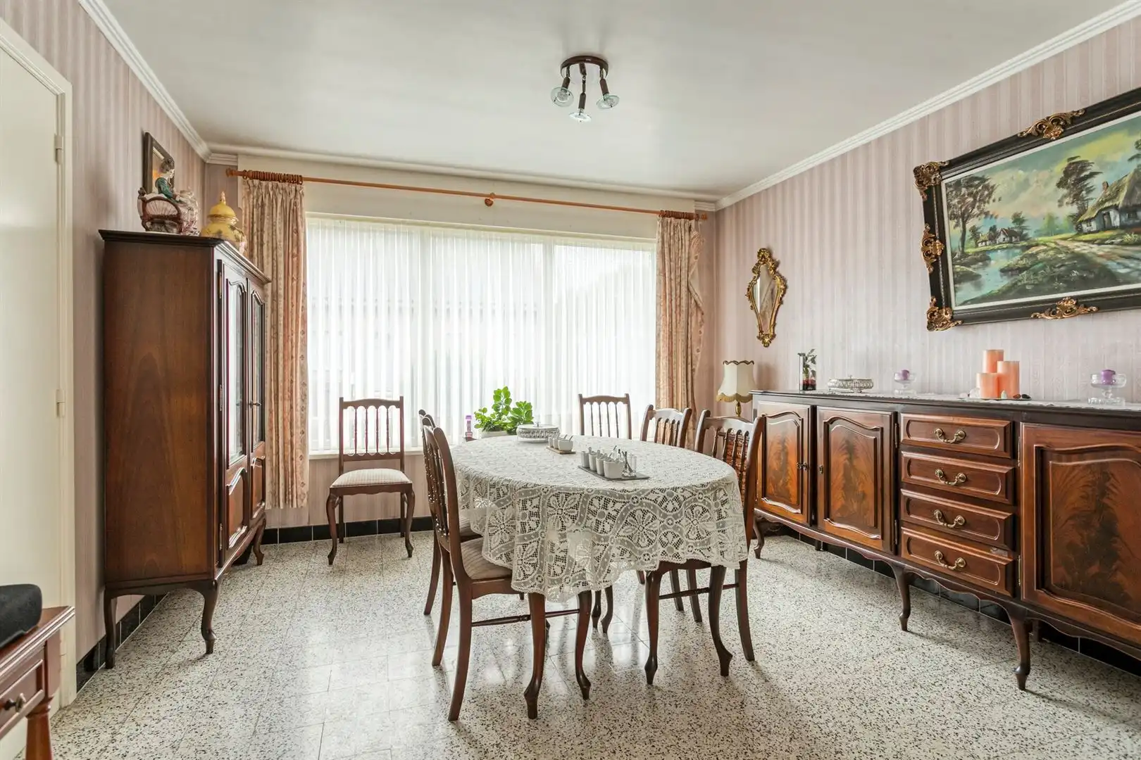Te renoveren woning te Heurne foto 7