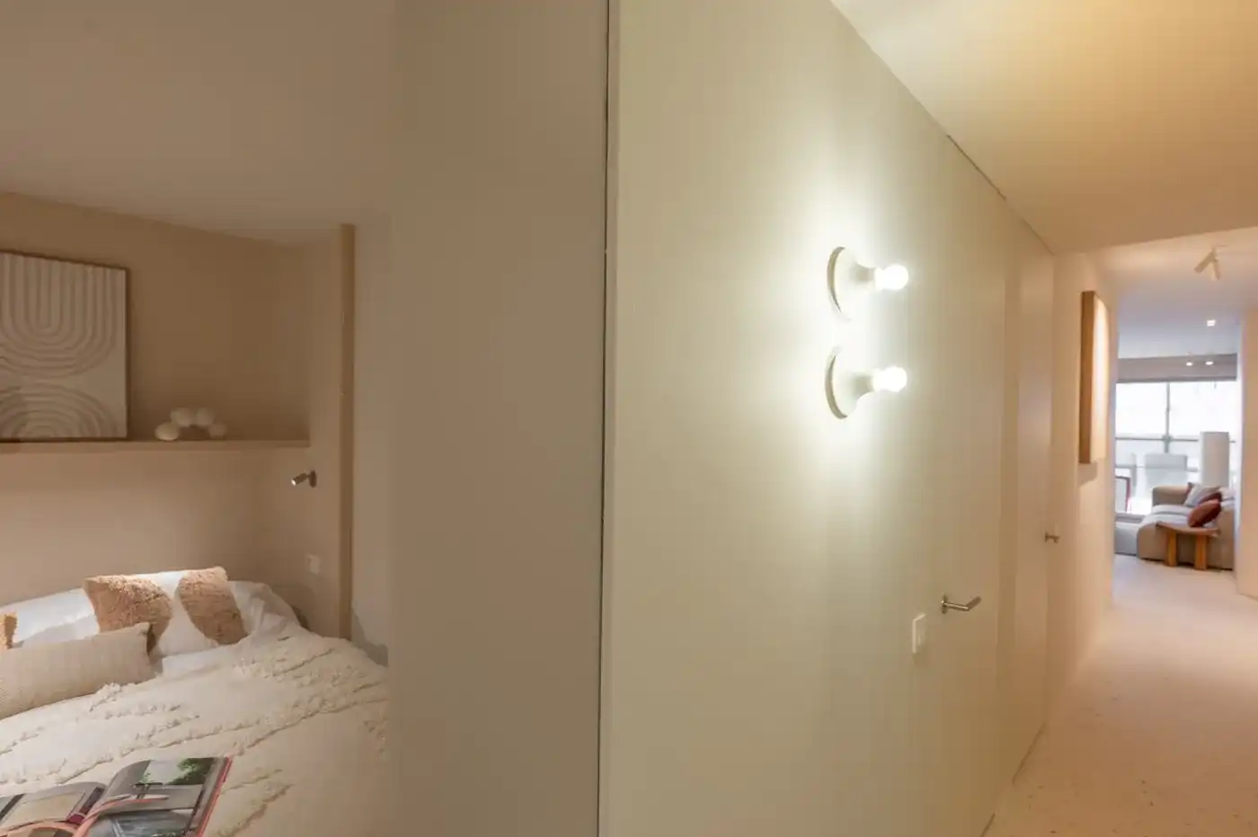 Exclusief gerenoveerd appartement met frontaal zeezicht op toplocatie in het Zoute foto 16