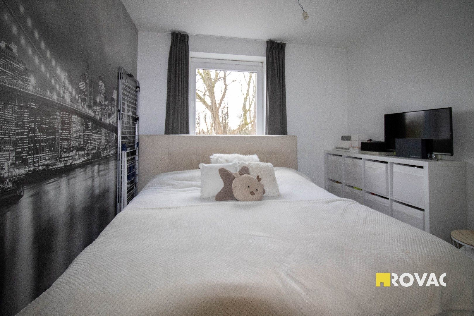 Zonnig appartement op 1e verdieping met ruim terras nabij centrum foto 18