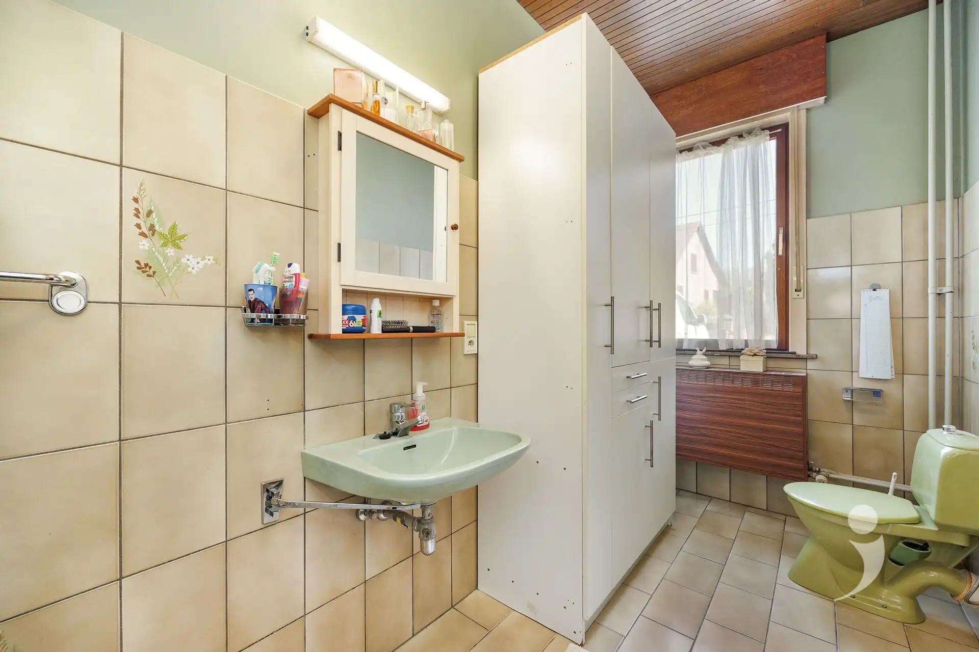 Ruime gezinswoning met bijzonder veel mogelijkheden! foto 29