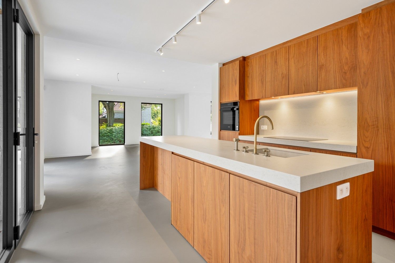 Luxueuze rietgedekte villa met zwembad & wellness in Schotenhof foto 8
