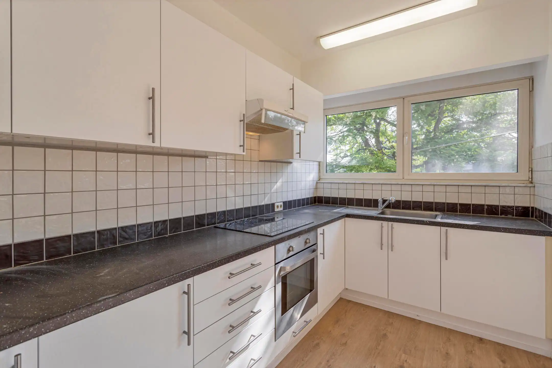 Recent gerenoveerd 2 slaapkamerappartement te Aarschot foto 5