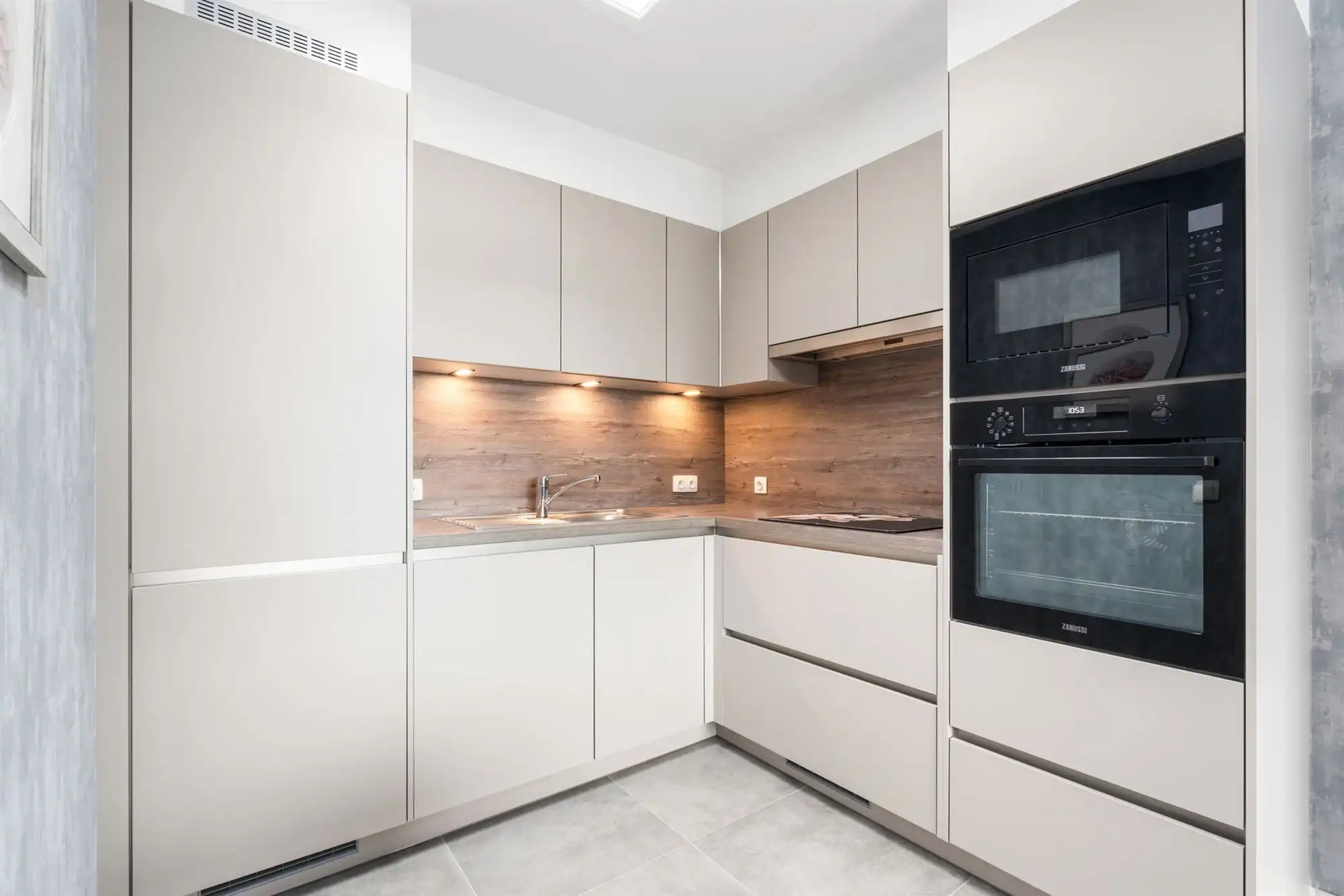 Perfect instapklaar appartement vlakbij zee! foto 8