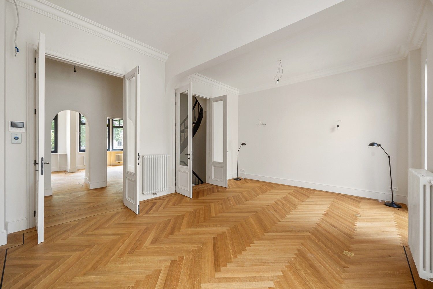 Prestigieuze en totaalgerenoveerde herenwoning (EPC B!) in eclectische stijl met zalige stadstuin op toplocatie aan de Jan Van Rijswijcklaan foto 18