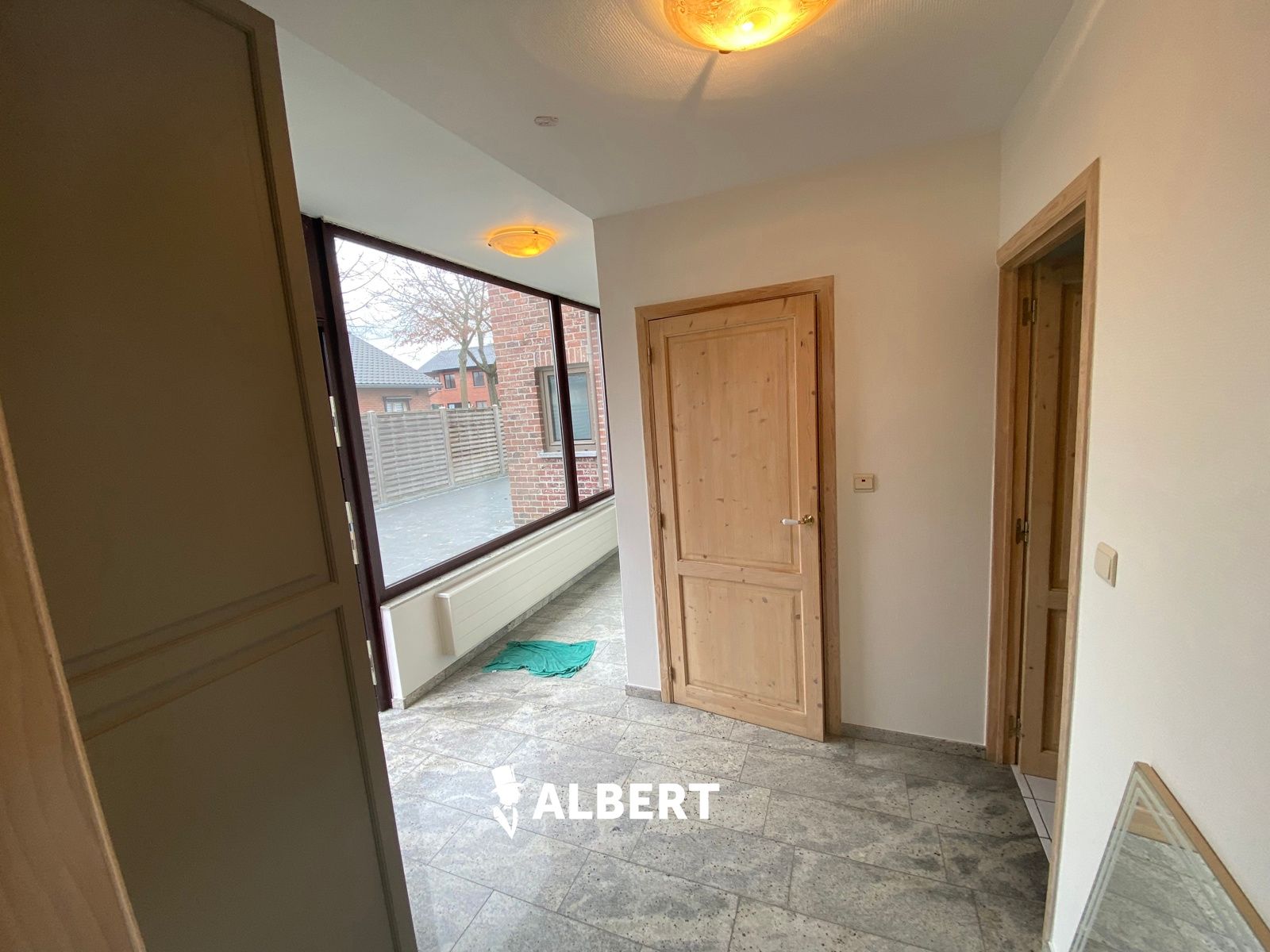 Gelijkvloers appartement met carport op perceel van 775m²! foto 10