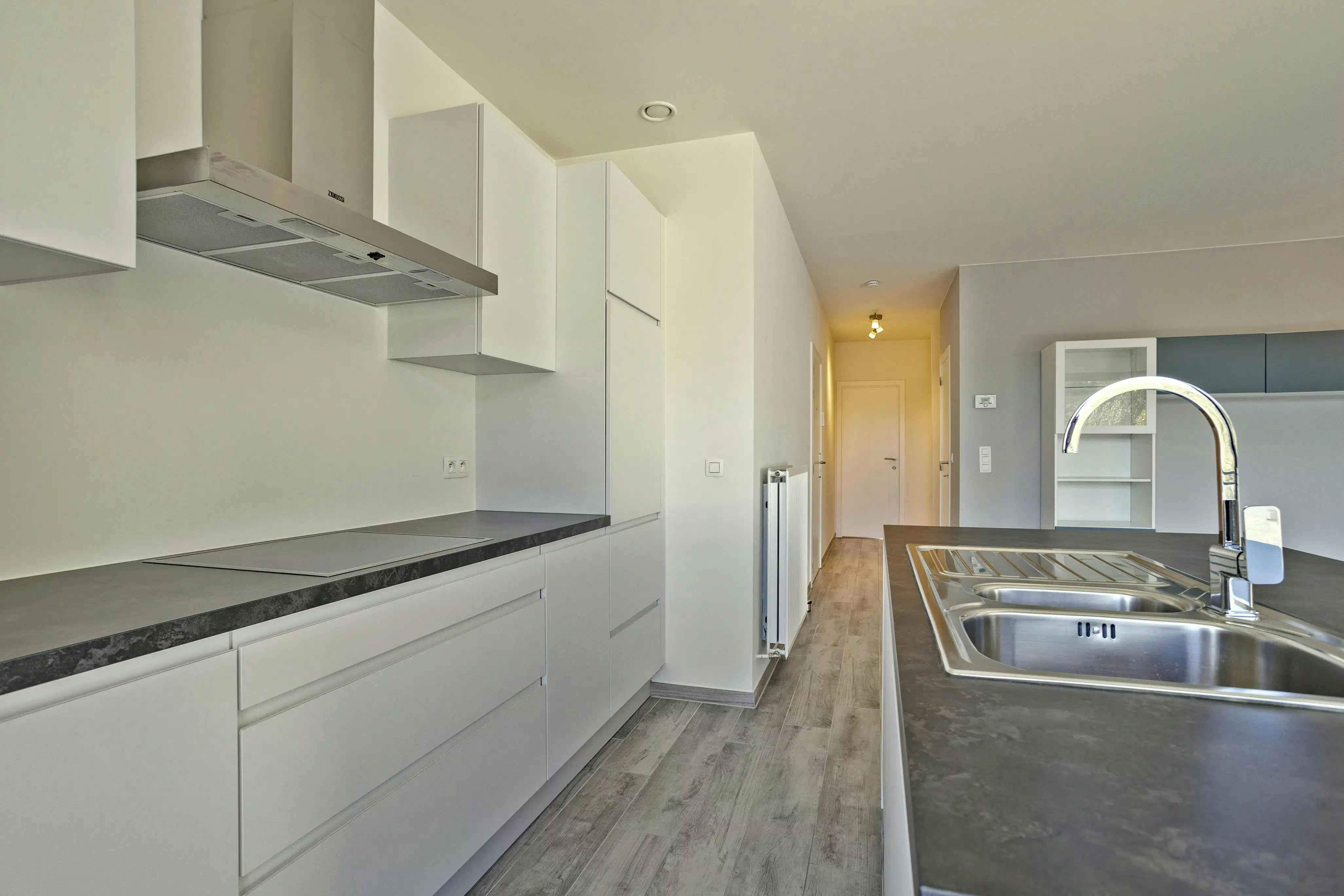 Appartement met 2 slaapkamers, terras en autostaanplaats te koop in Hoboken foto 7