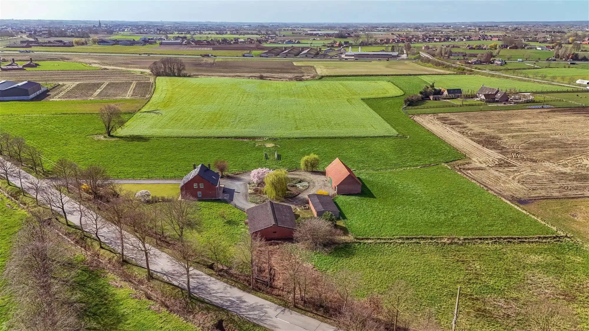 Hoeve op 6660 m² foto 3