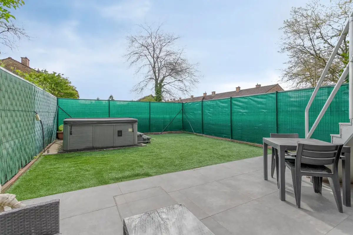 Instapklare woning in kindvriendelijke wijk te koop in Heule foto 19