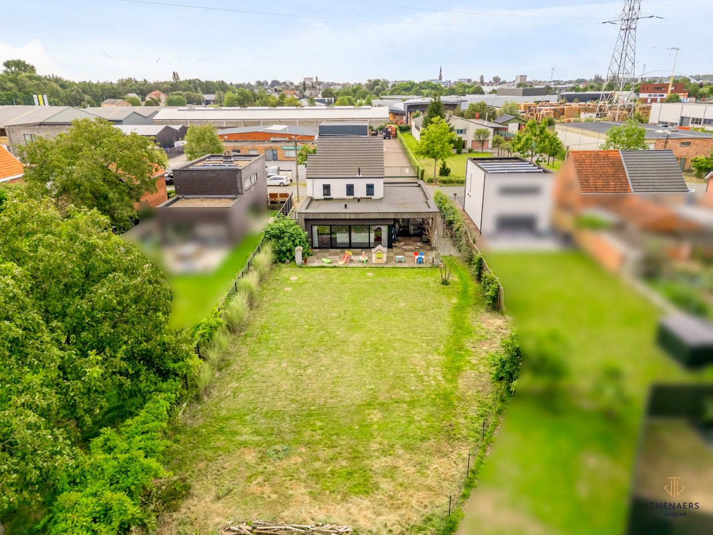 Volledig gerenoveerde woning met 2 slaapkamers. foto 2