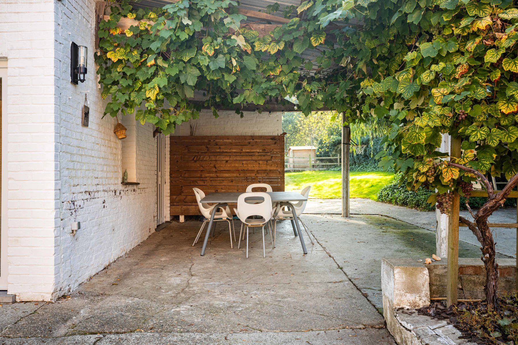 Veelzijdige (dubbele) woning met loods op ruim perceel foto 20