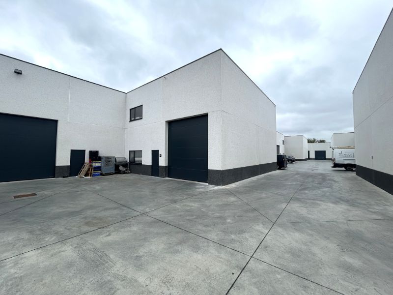 Goed gelegen nieuwbouw magazijn van 438 m² met 4 parkeerplaatsen foto 10