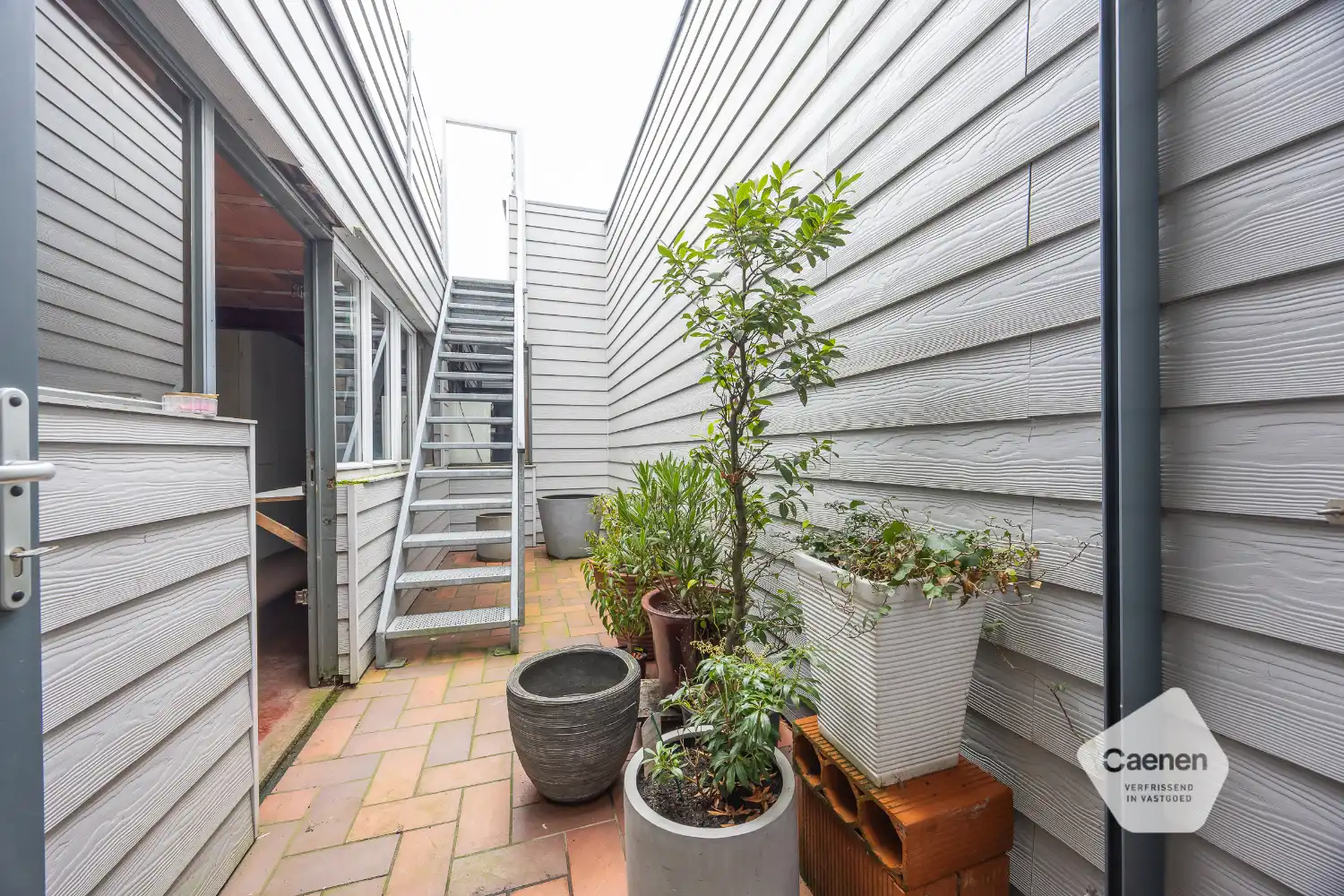 Woning met handelsgelijkvloers op commerciële ligging foto 6