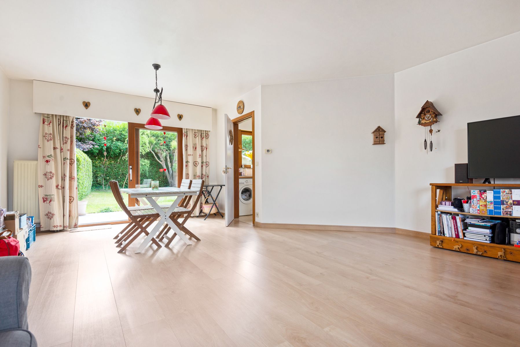 Gezellige eengezinswoning met 4 slaapkamers, tuin & garage! foto 4