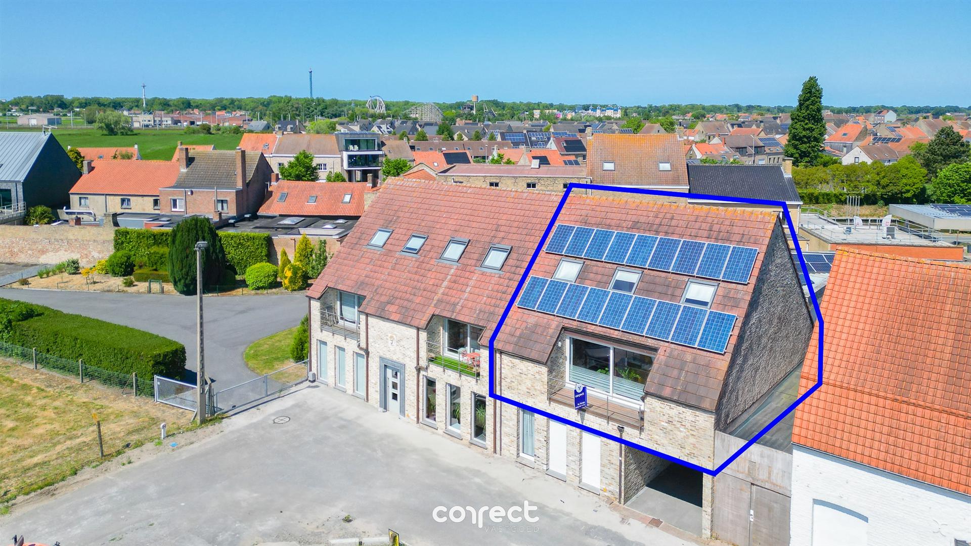 Ruim en energiezuinig duplex appartement Adinkerke foto {{pictureIndex}}