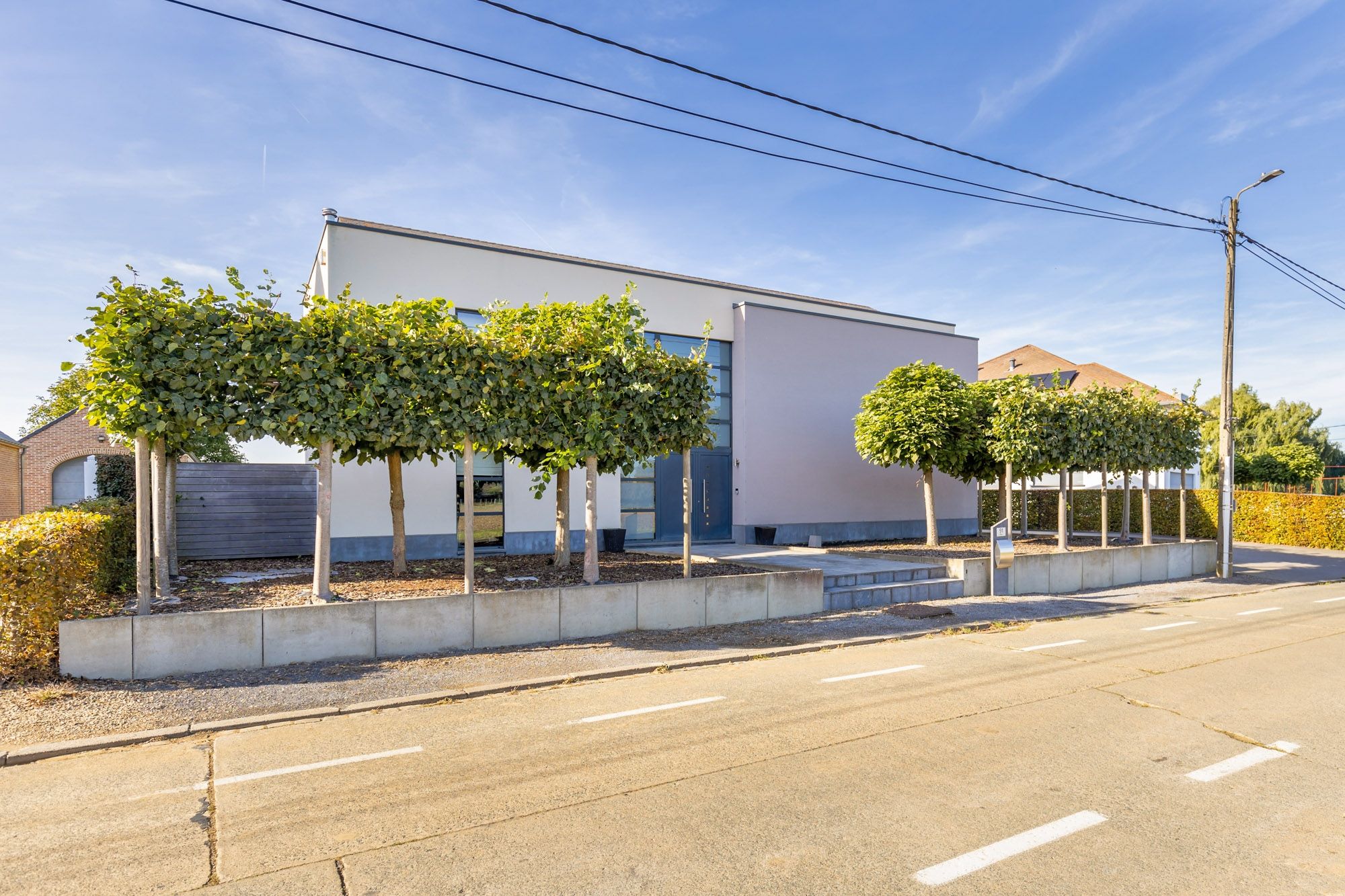 Knappe villa met 3 slaapkamers nabij het centrum van Tienen! foto {{pictureIndex}}