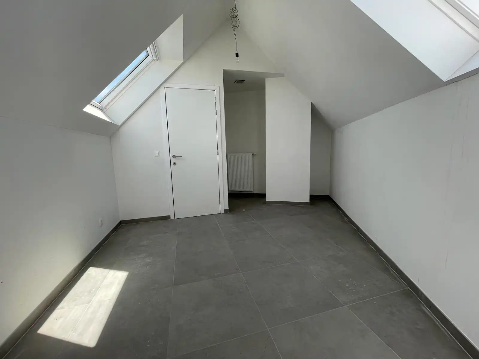 EREMBODEGEM - Lichtrijk & energiezuinig dakappartement. foto 6