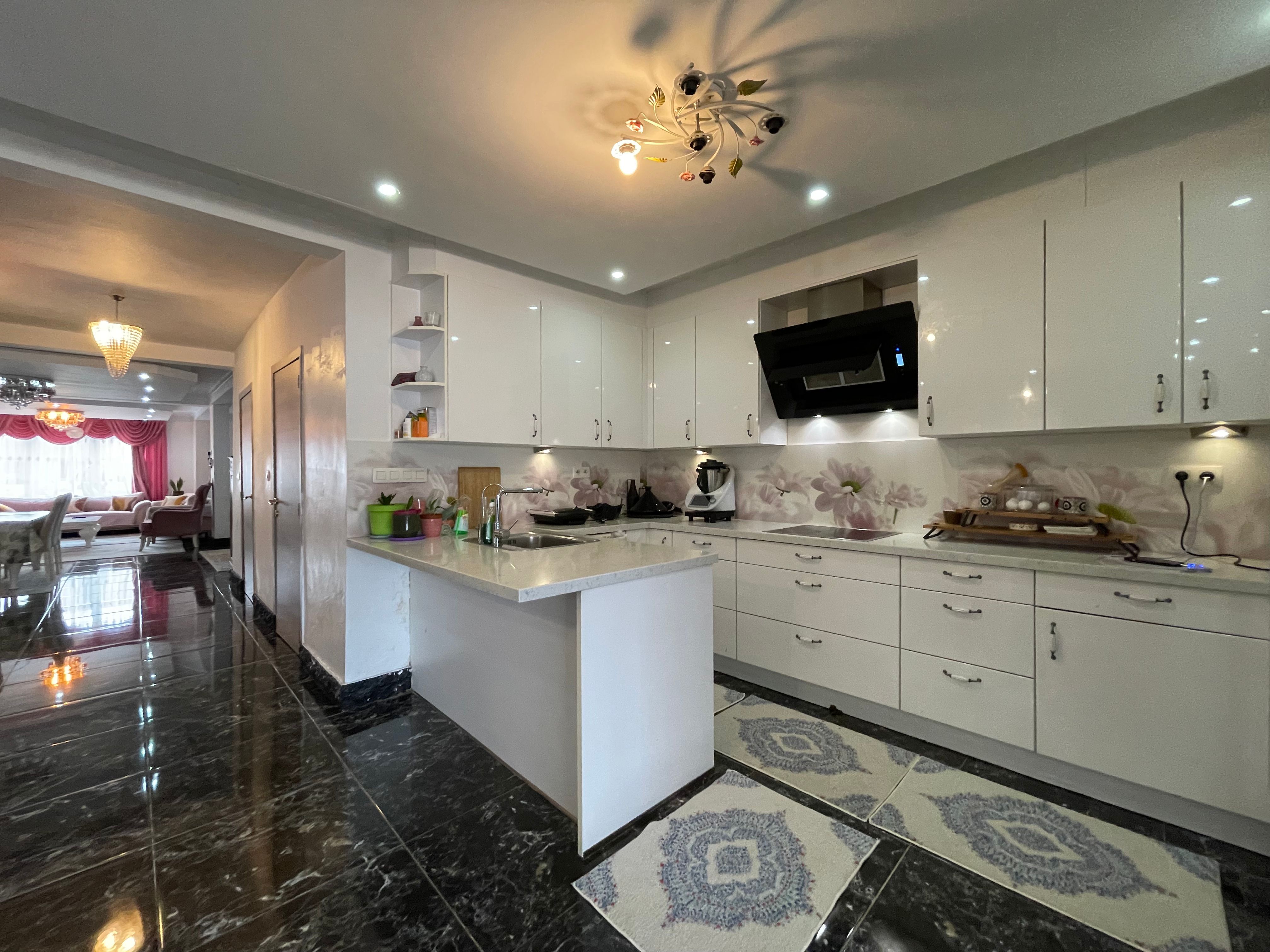 Instapklaar 263m² 2 badk 3 slpk foto 7