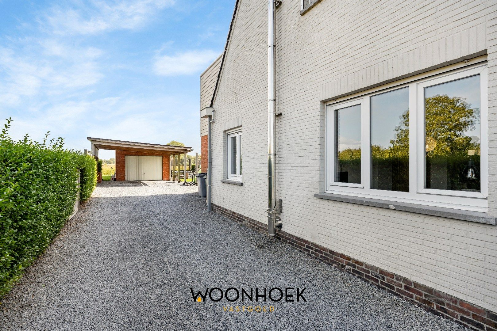 Ruime 4 slaapkamer woning met fraai aangelegde tuin te Lokeren!  foto 27
