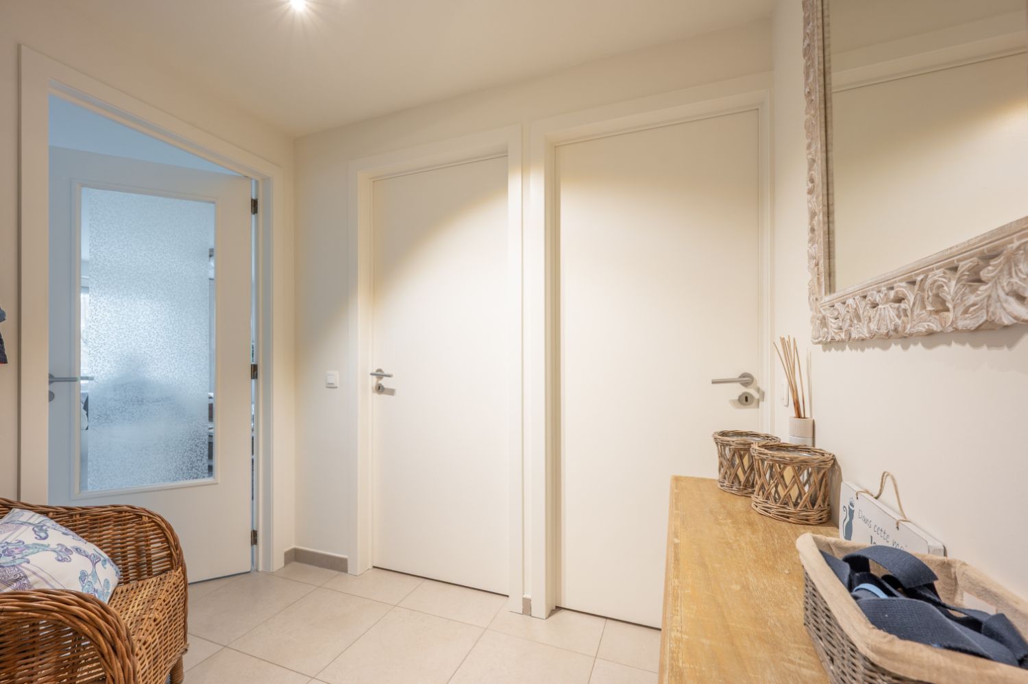 Prachtig nieuwbouwappartement met twee slaapkamers en terras uitkijkend op het centraal Kerkplein van Blankenberge foto 22