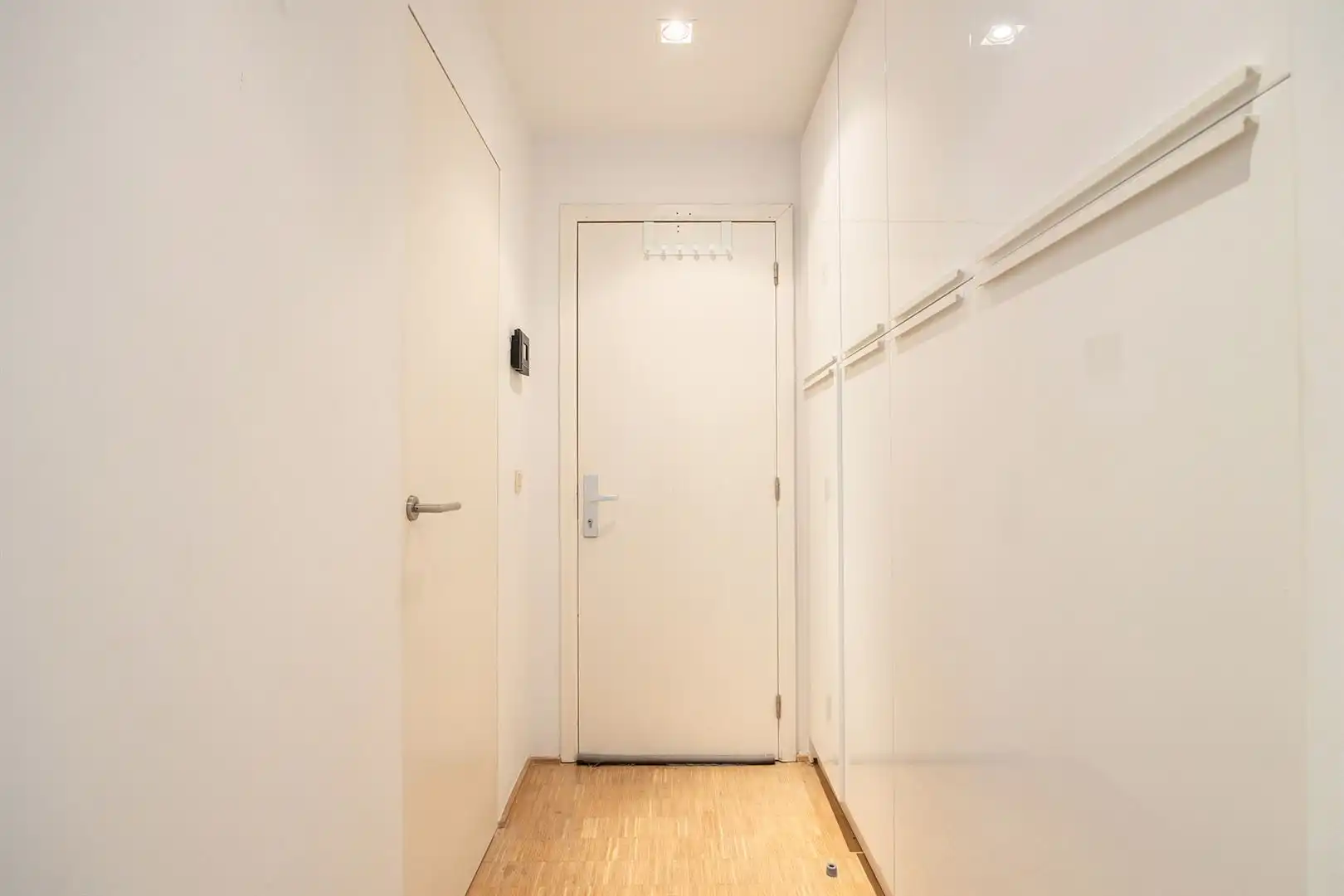 Gemeubeld wonen met terras in hartje Harmonie foto 15