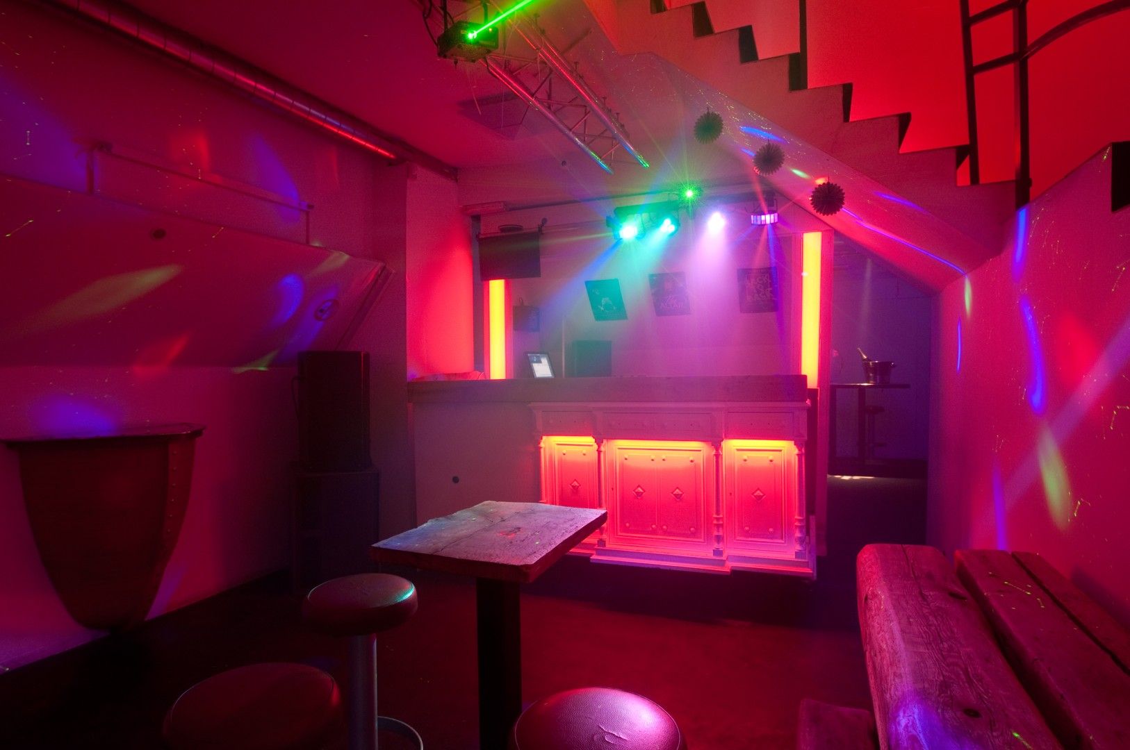 HORECABOOT met WOONST te AALST foto 14