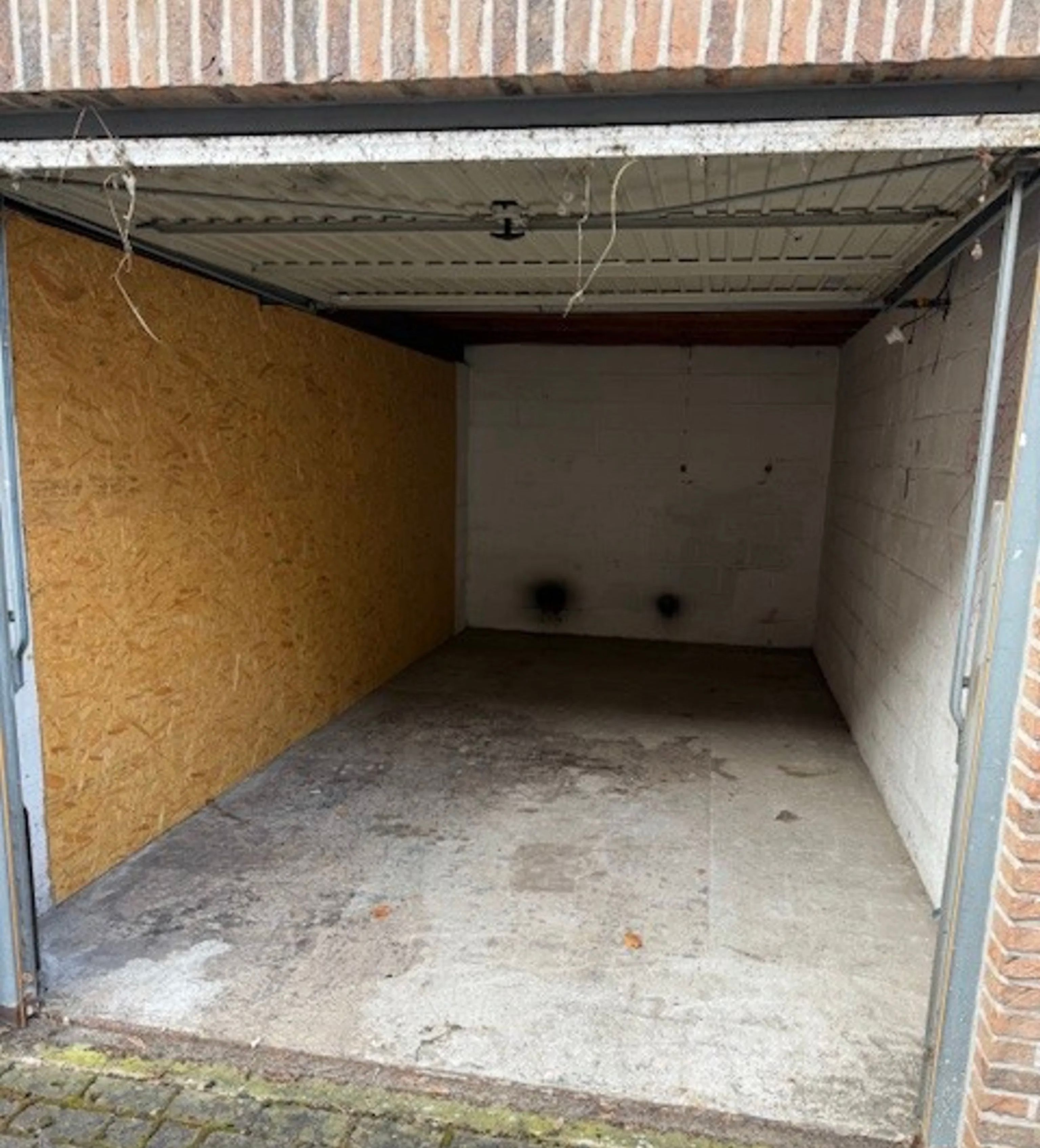Garagebox op goede locatie vlakbij Corda Campus foto 3